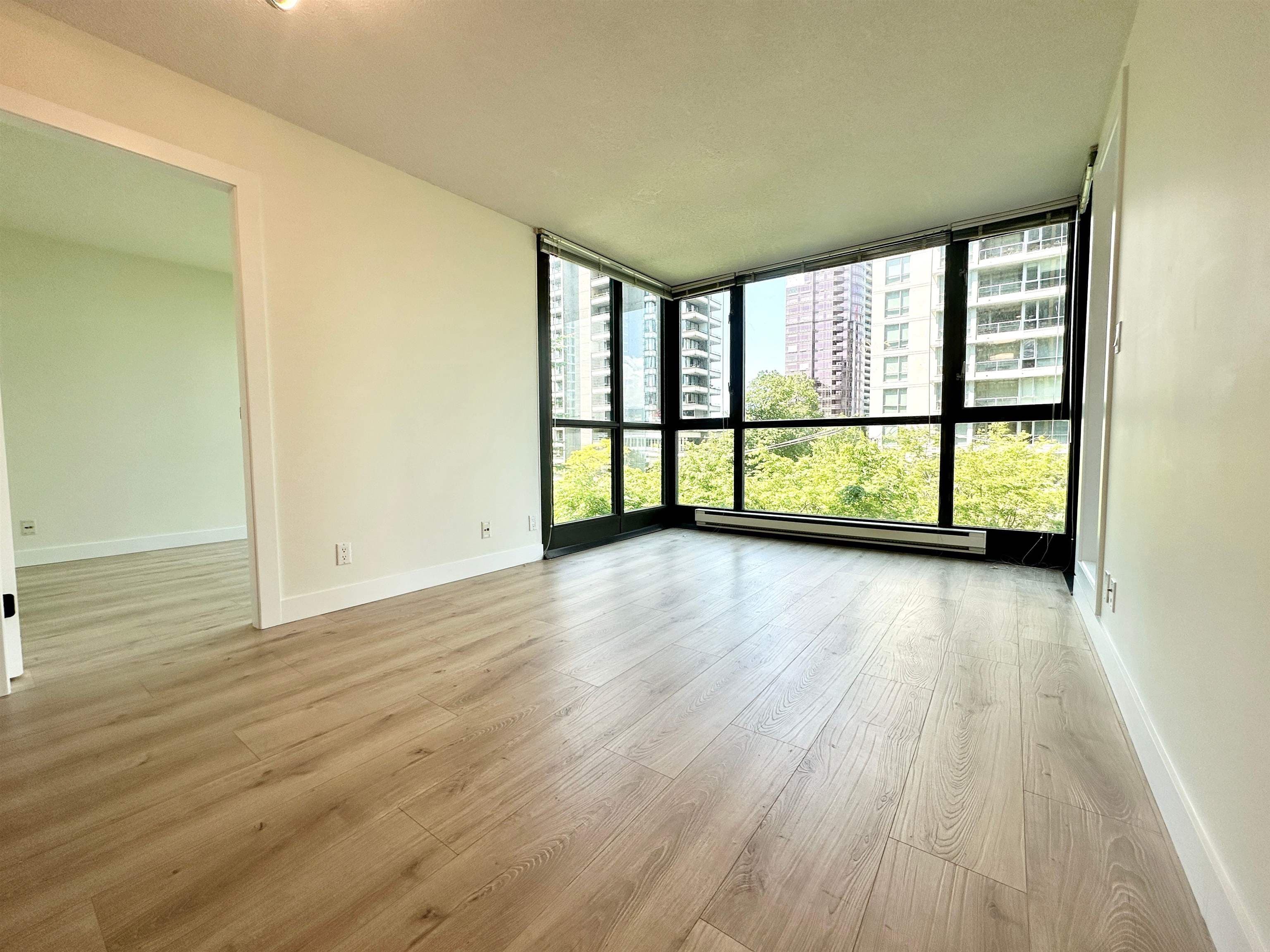 301 - 1367 Alberni Street, Vancouver, V6E 4R9 — photo 3