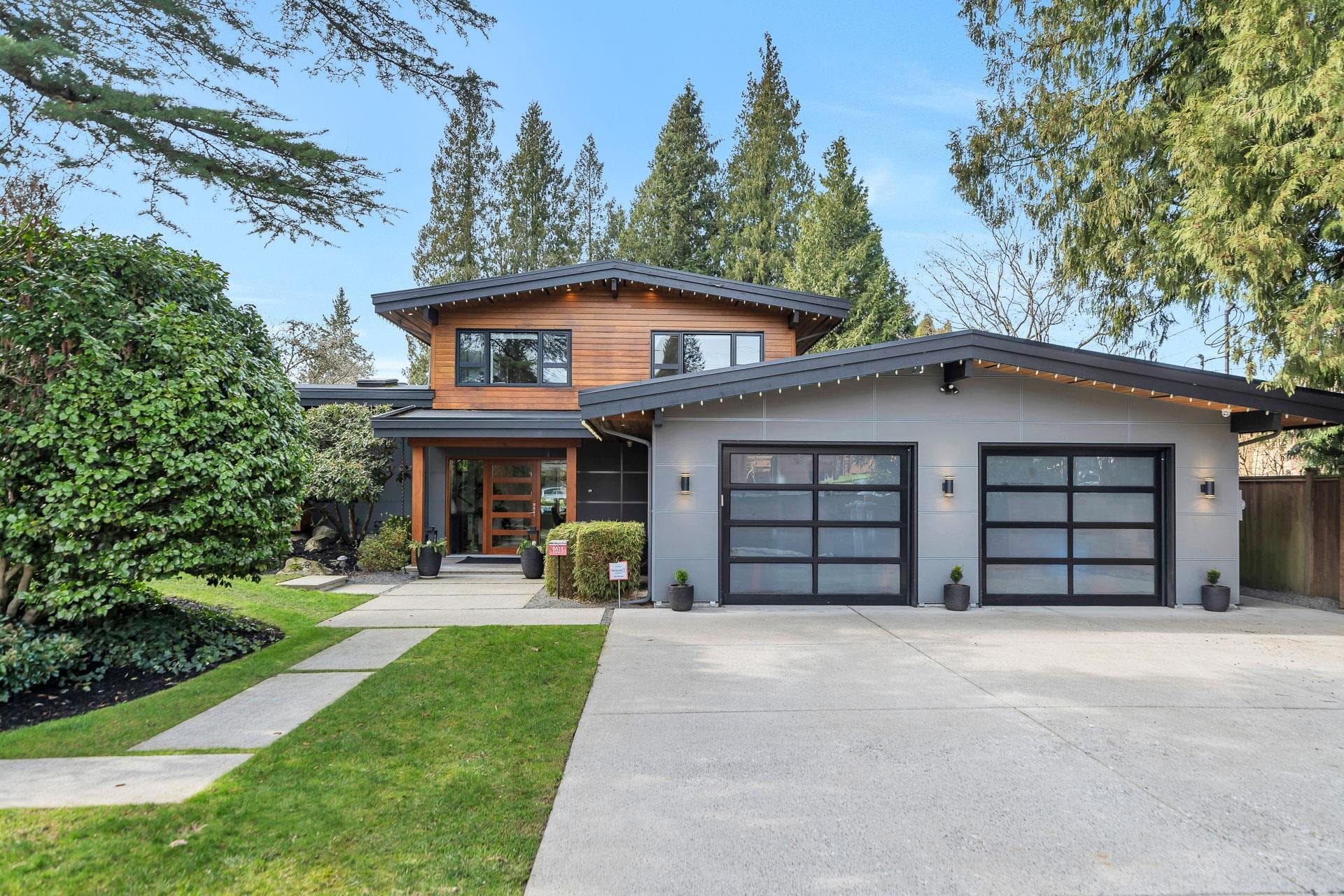 9023 Trattle Street, Langley