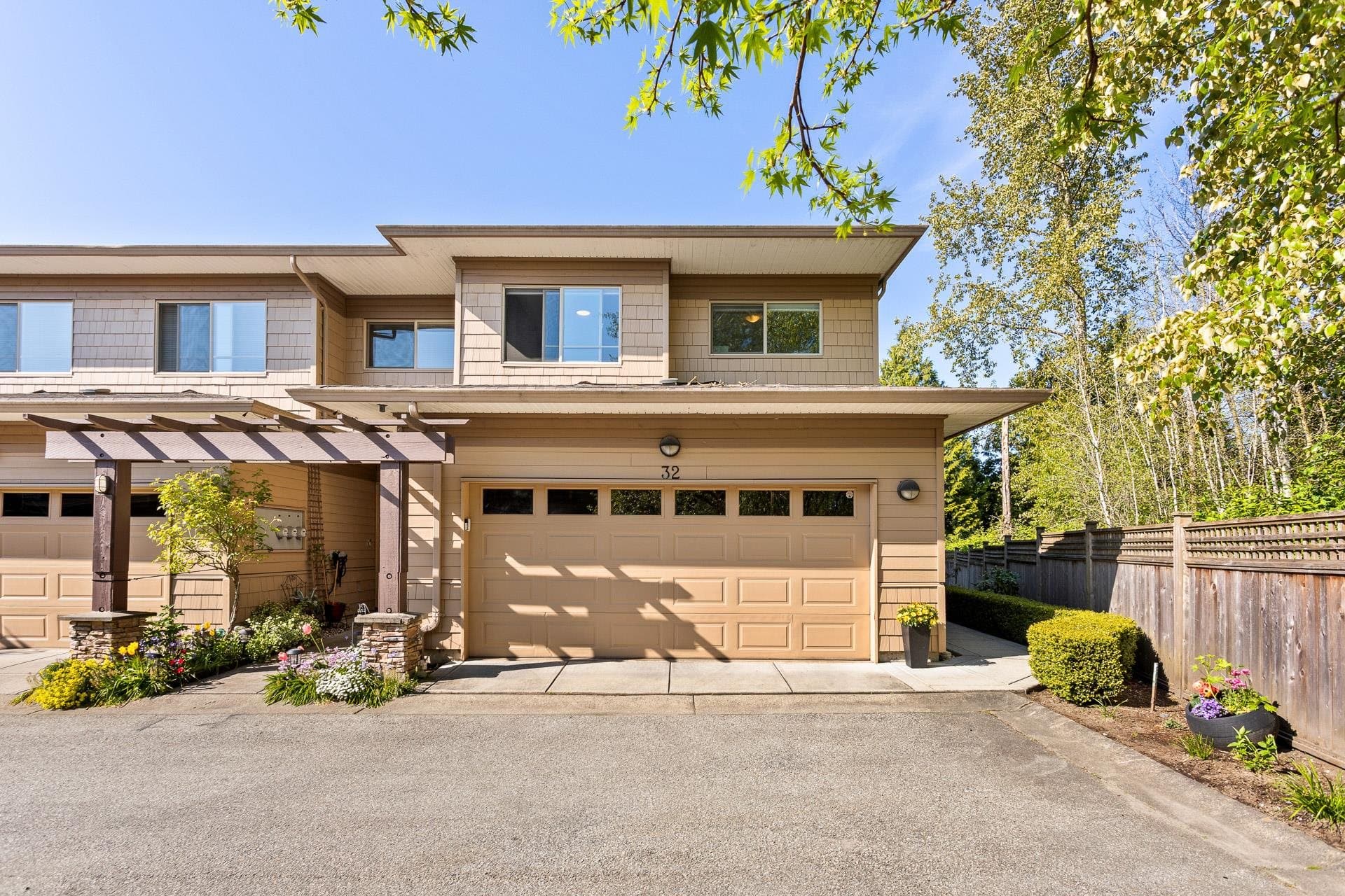 32 - 16655 64 Avenue, Surrey, V3S 3V1 — photo 1