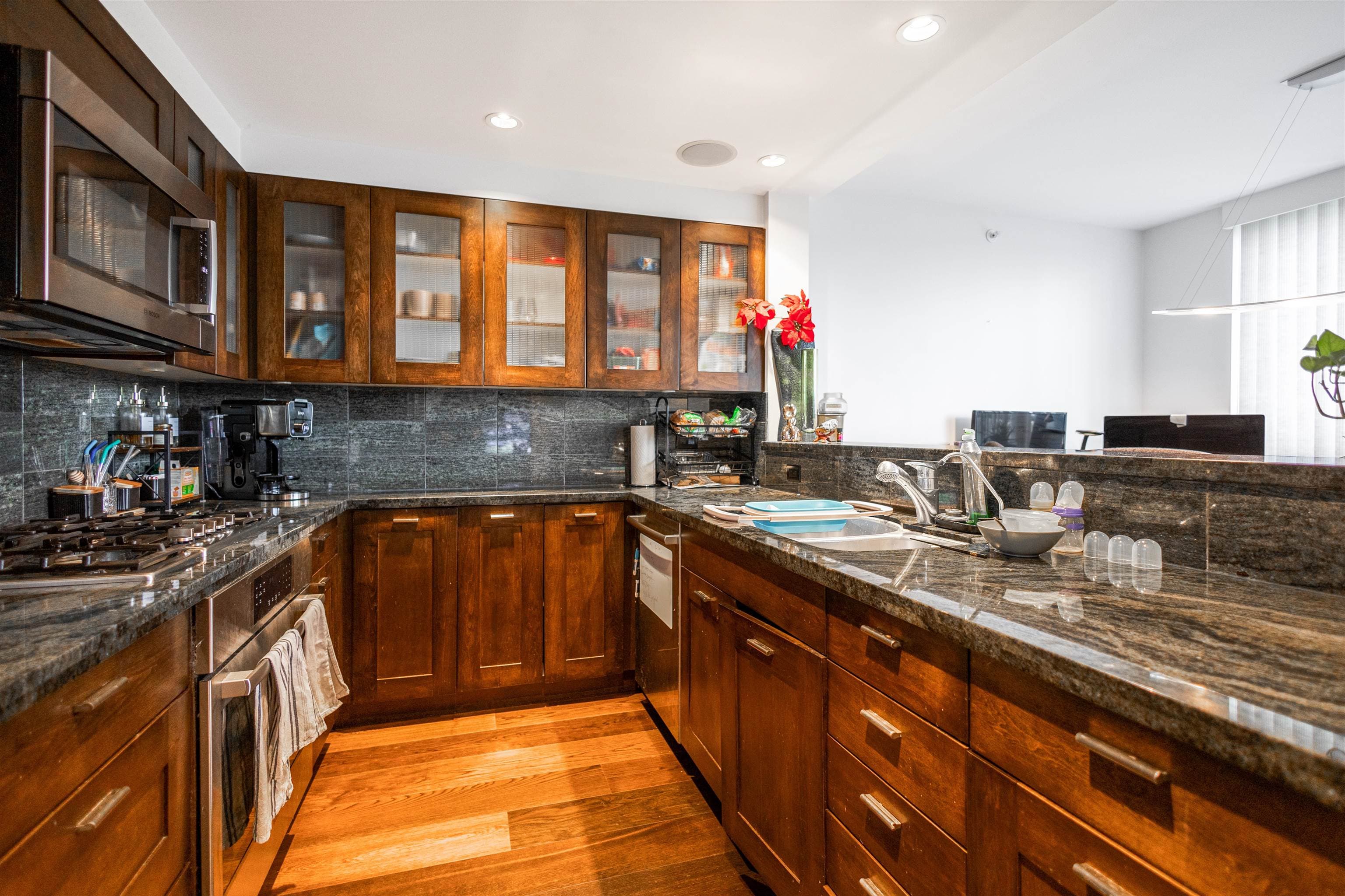 407 - 499 Broughton Street, Vancouver, V6G 3K1 — photo 4