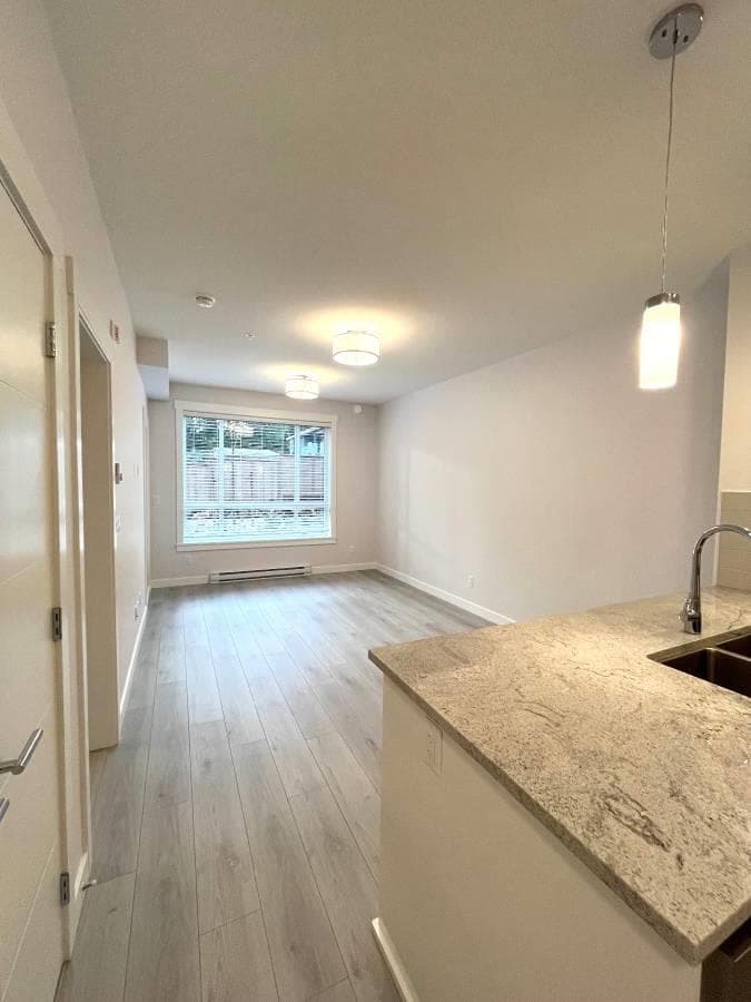 32690 14 Avenue, Mission, V2V 0K5 — photo 3