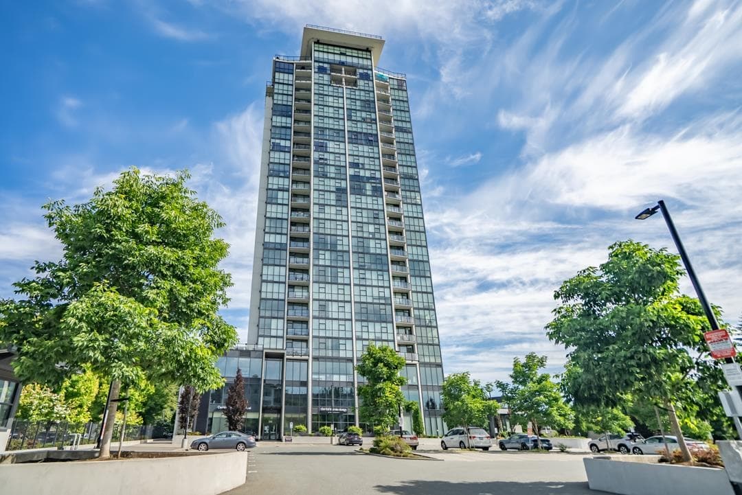 404 - 2180 Gladwin Road, Abbotsford, V2S 0H4 — photo 1