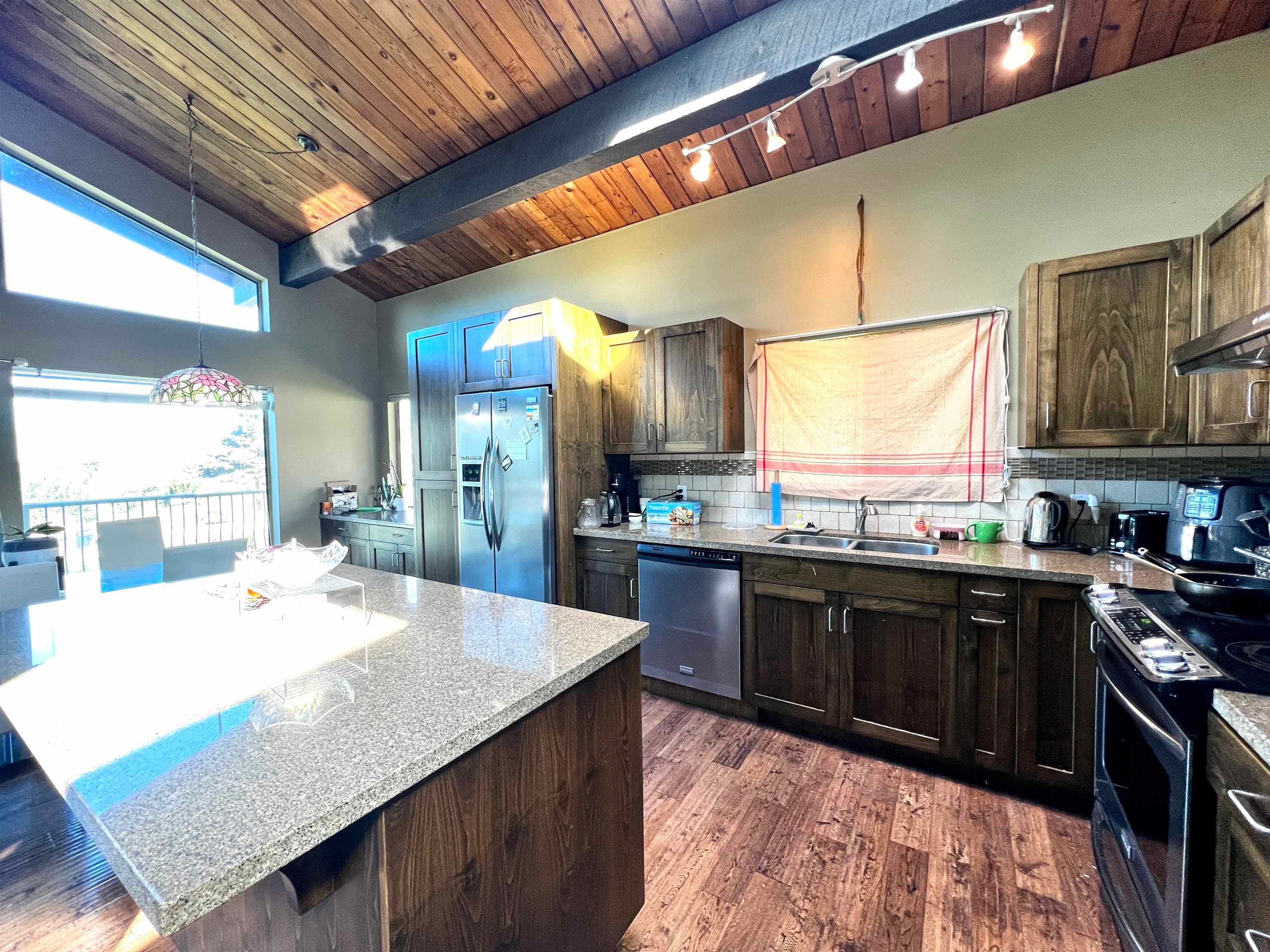 5129 Chapman Road, Sechelt, V7Z 0B7 — photo 4