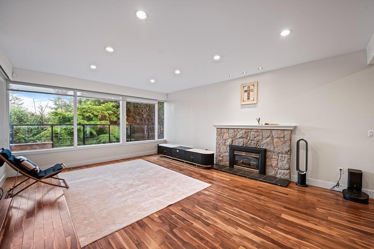 1130 Groveland Court, West Vancouver, V7S 1Z6 — photo 5