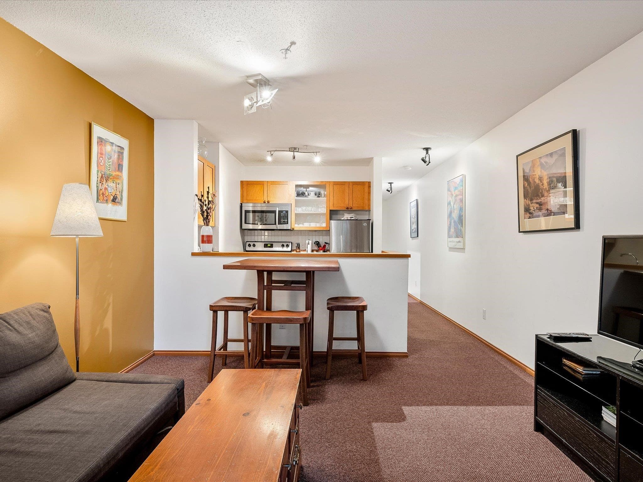 112 - 4388 Northlands Boulevard, Whistler, V0N 1B4 — photo 2