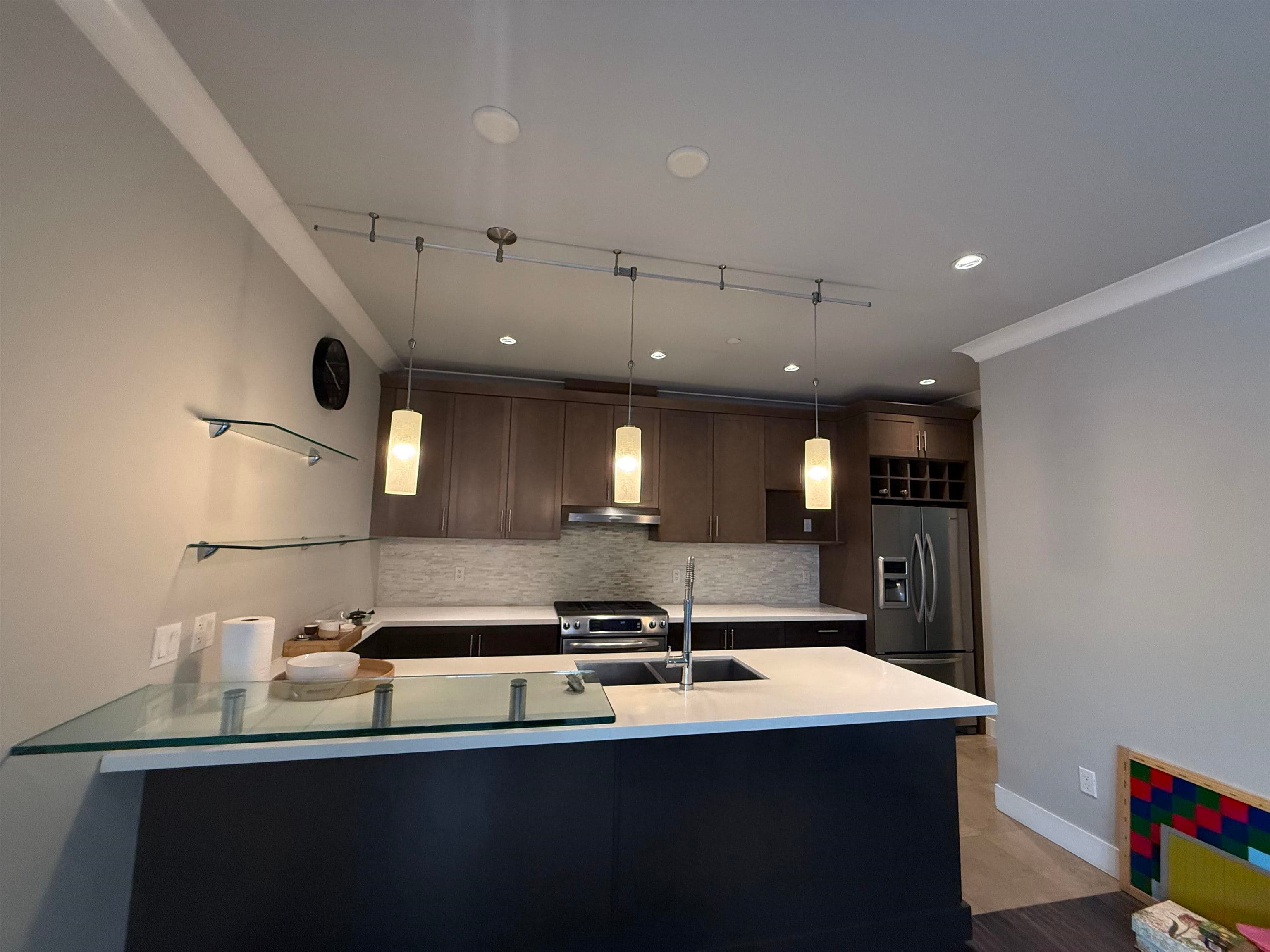 3 - 651 W 14th Street, North Vancouver, V7M 1R3 — photo 5