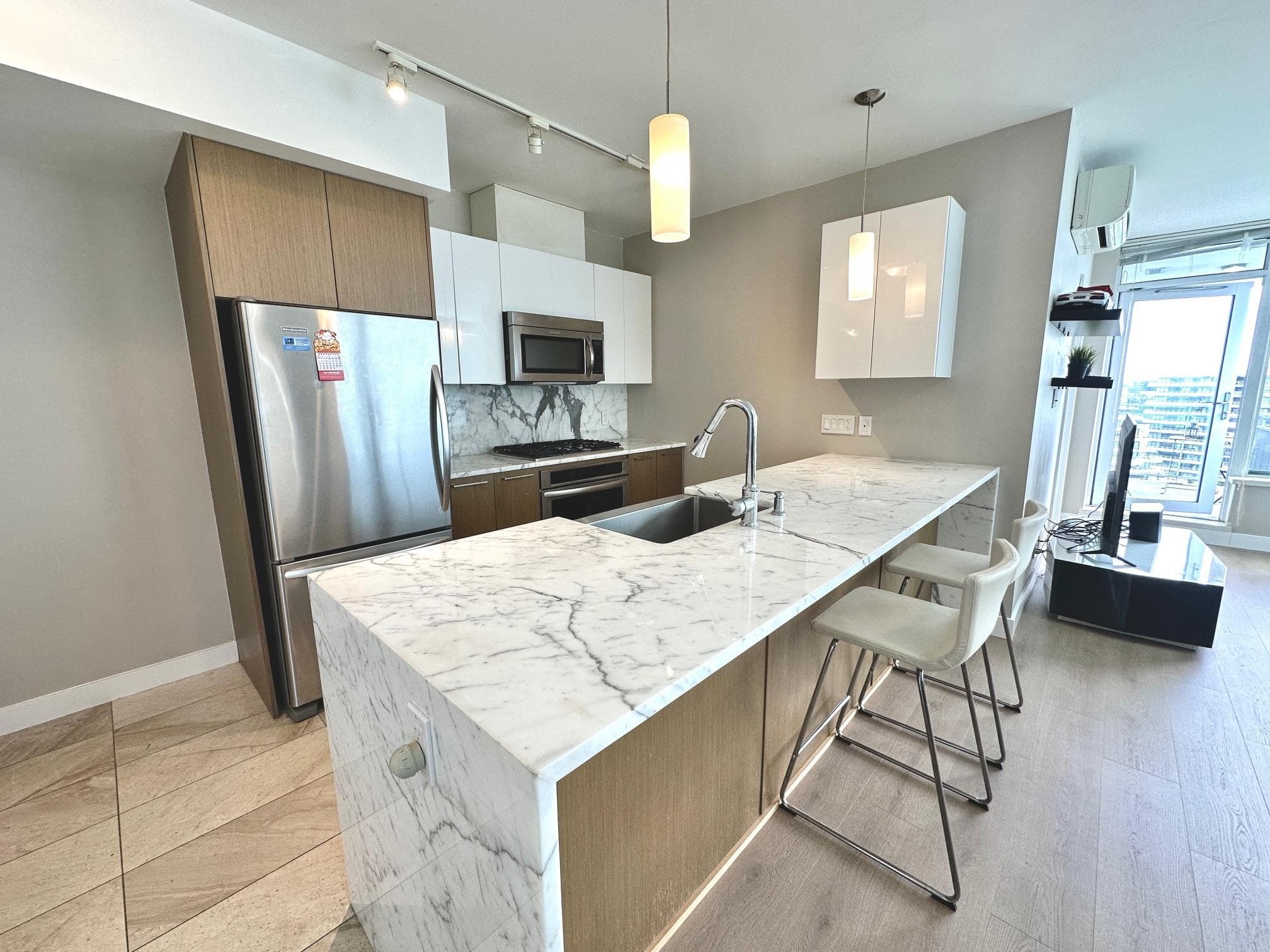 1708 - 6971 Elmbridge Way, Richmond, V7C 0A5 — photo 3
