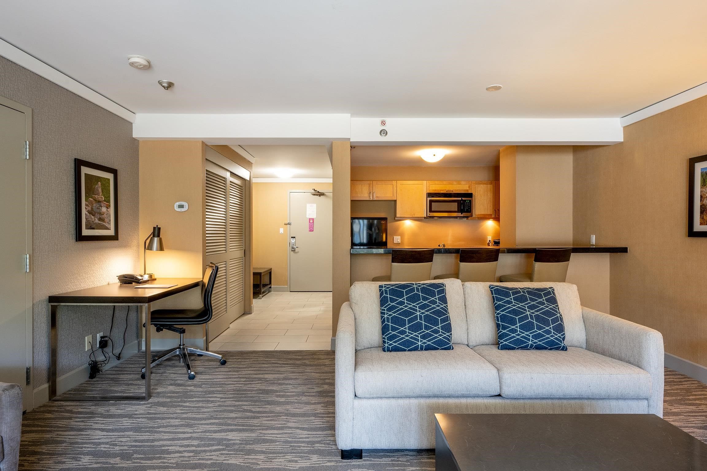 210/212 - 4050 Whistler Way, Whistler, V8E 1H9 — photo 3