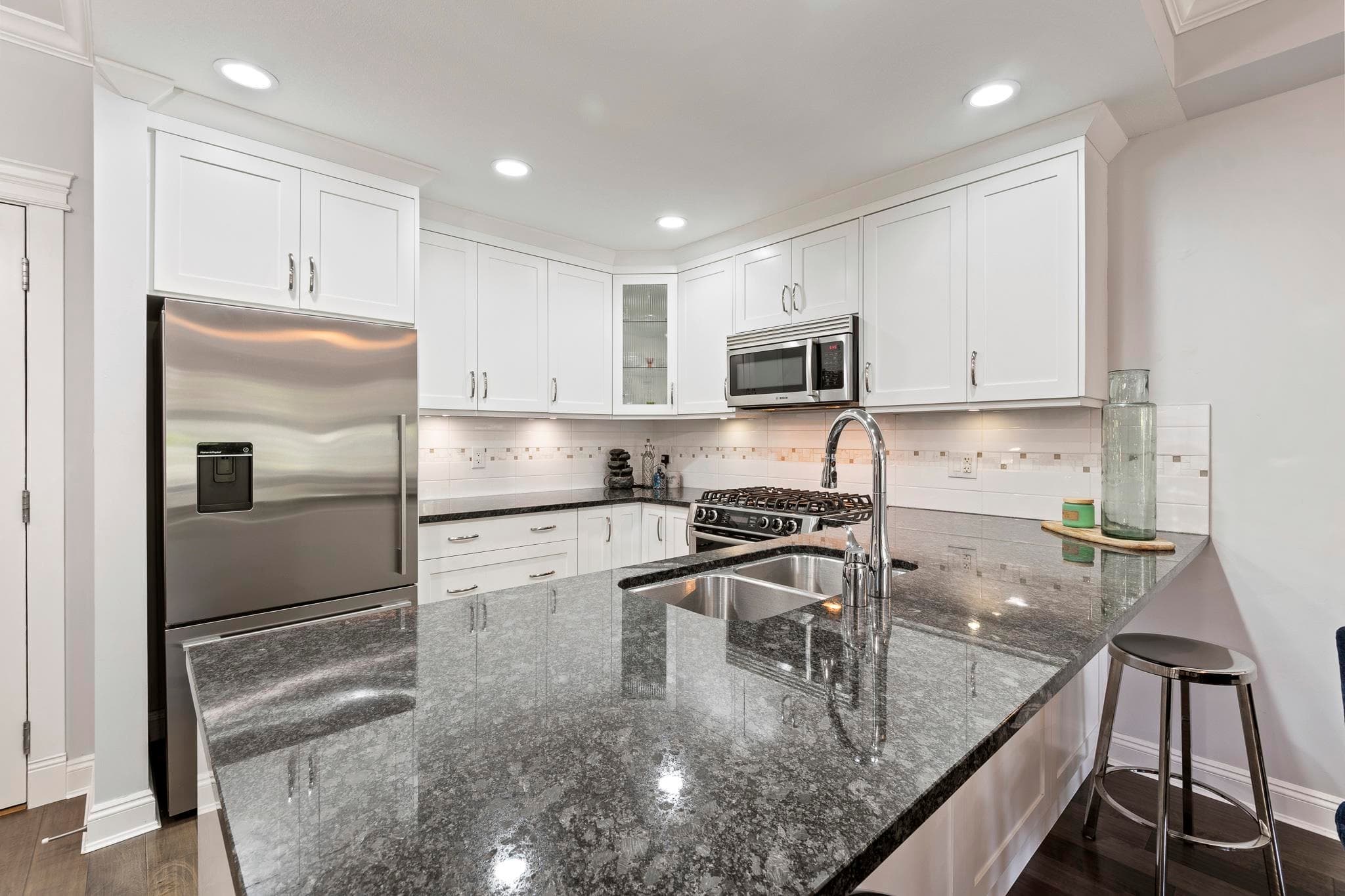 106 - 15310 17a Avenue, Surrey, V4A 1V3 — photo 5
