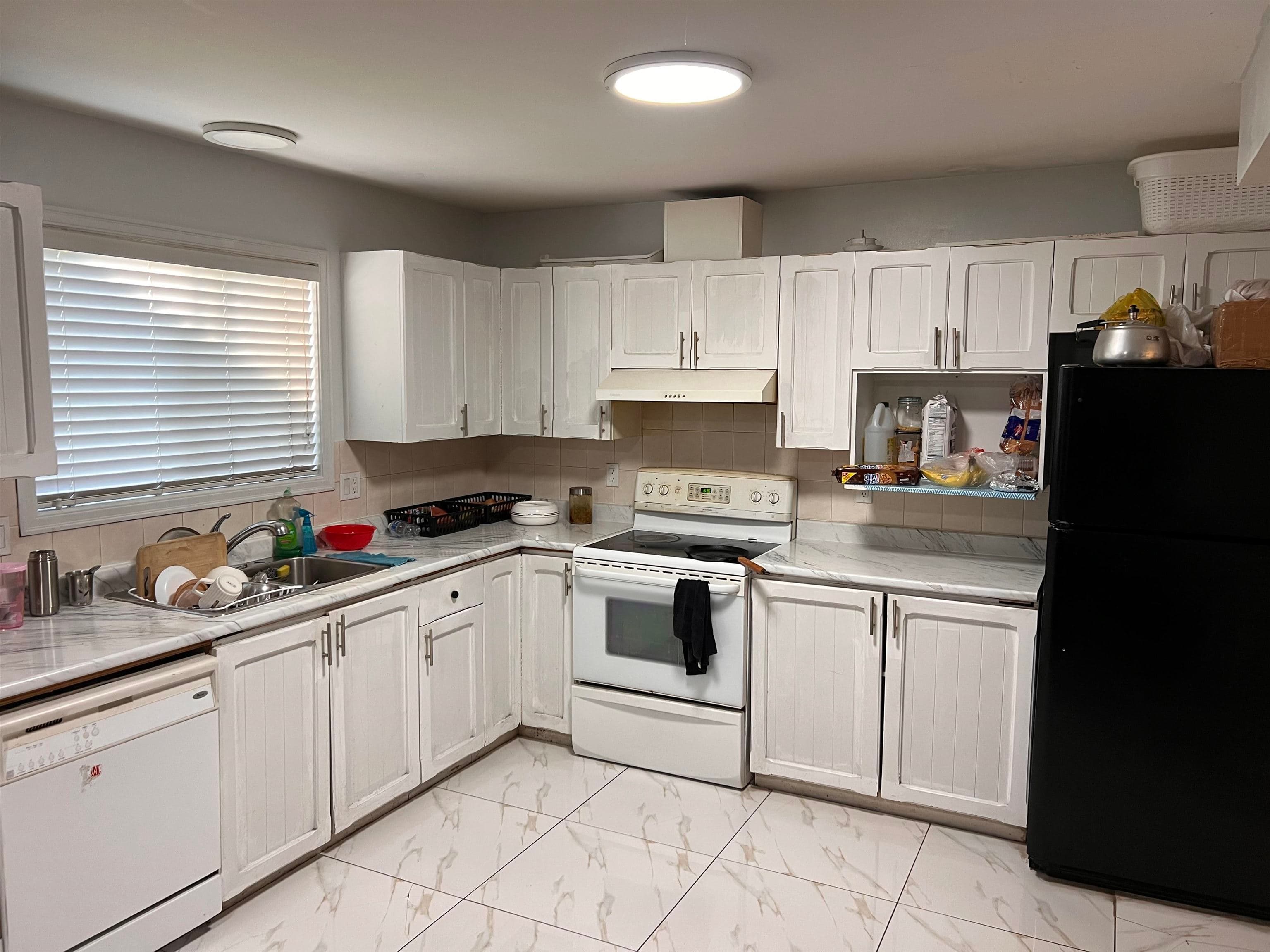 12870 Carluke Crescent, Surrey, V3V 6R4 — photo 3