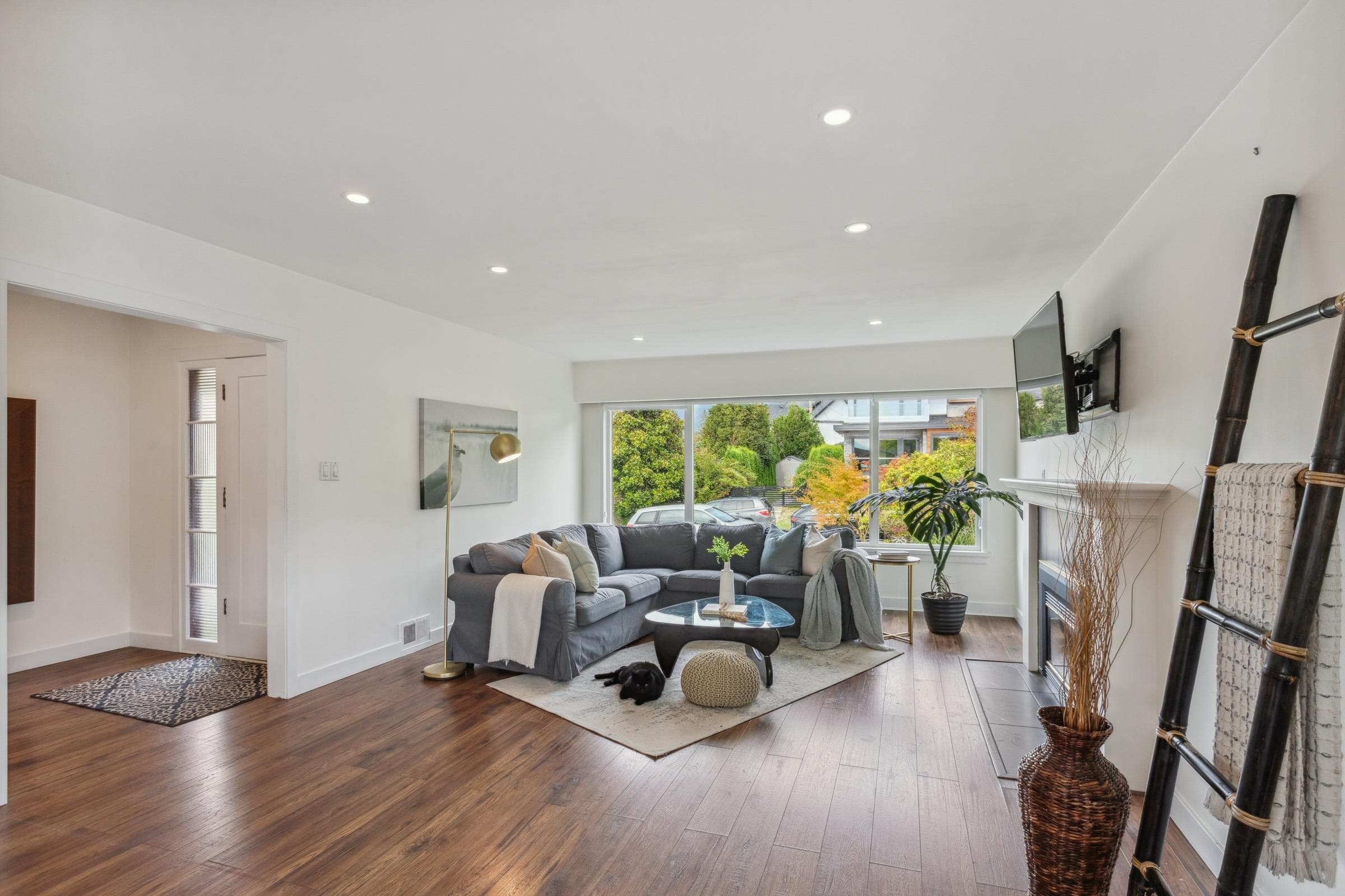 935 Beaconsfield Road, North Vancouver, V7R 1S7 — photo 4