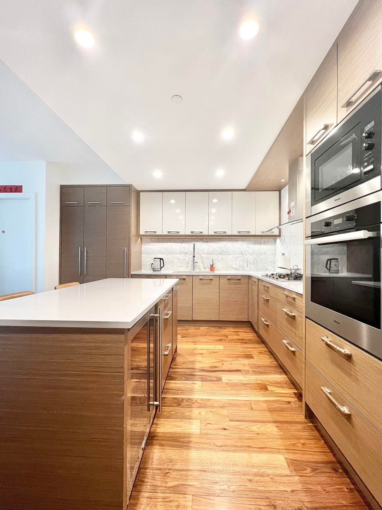 1003 - 4360 Beresford Street, Burnaby, V5H 0G2 — photo 2