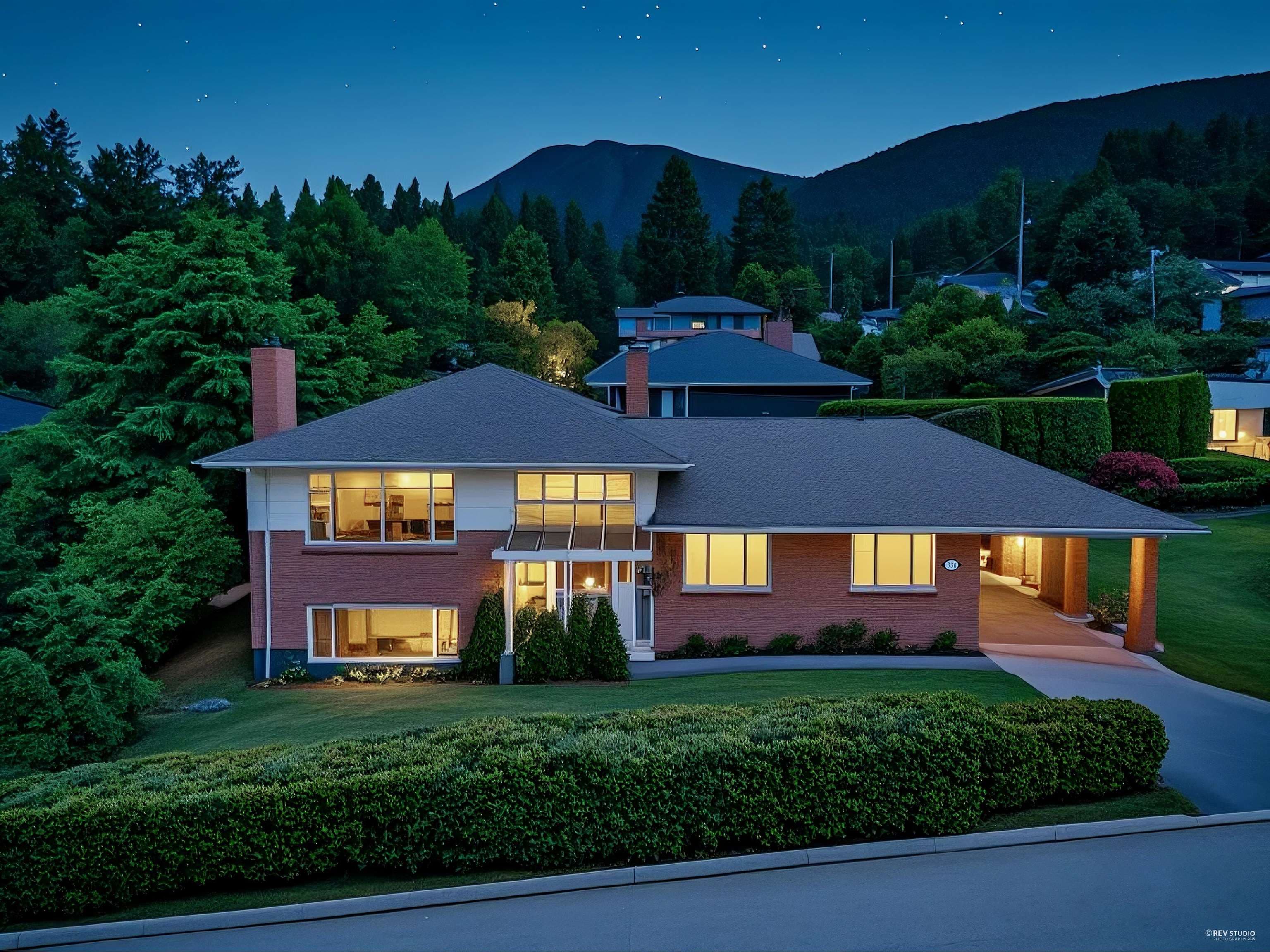 330 W Braemar Road, North Vancouver