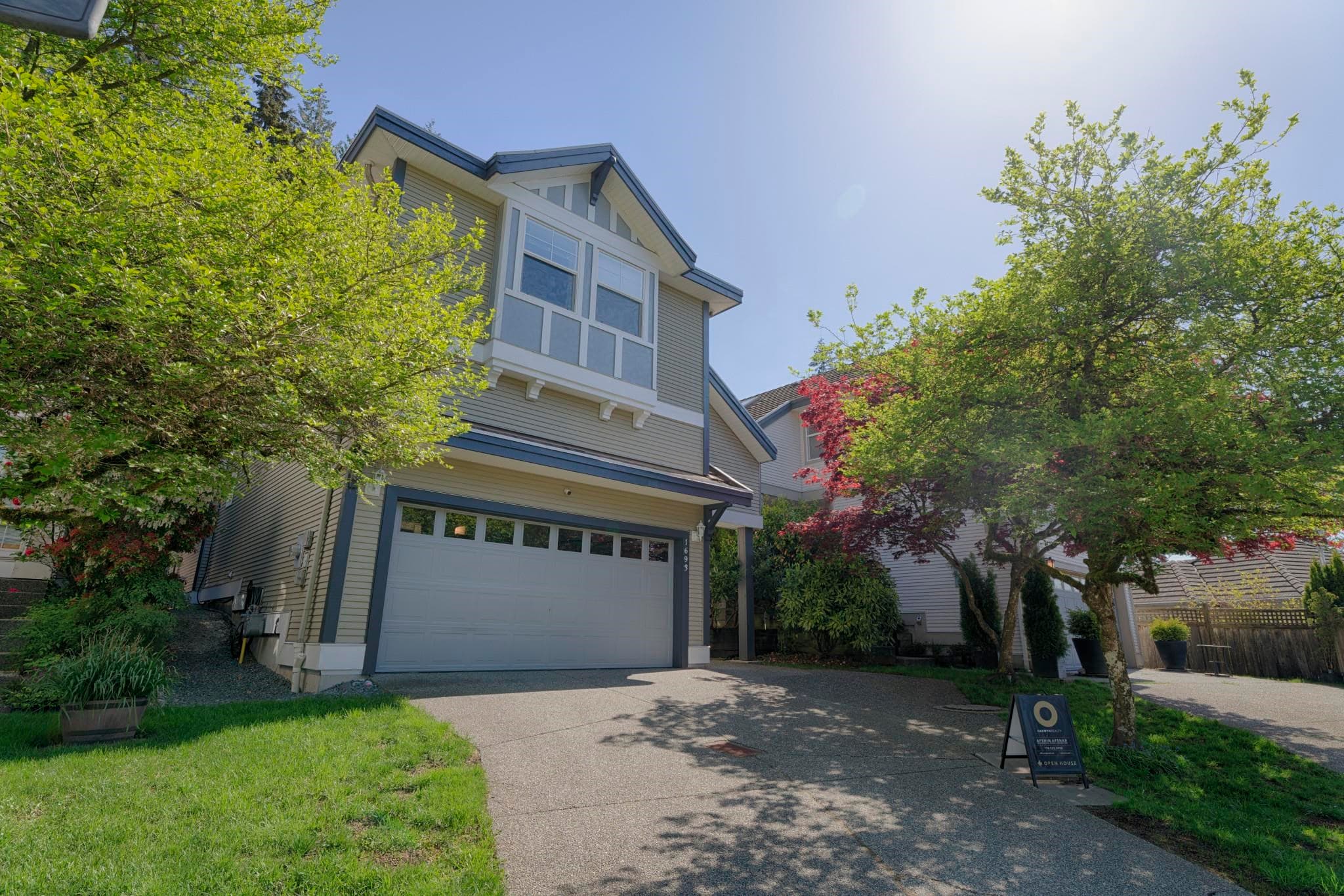 1693 Arbutus Place, Coquitlam