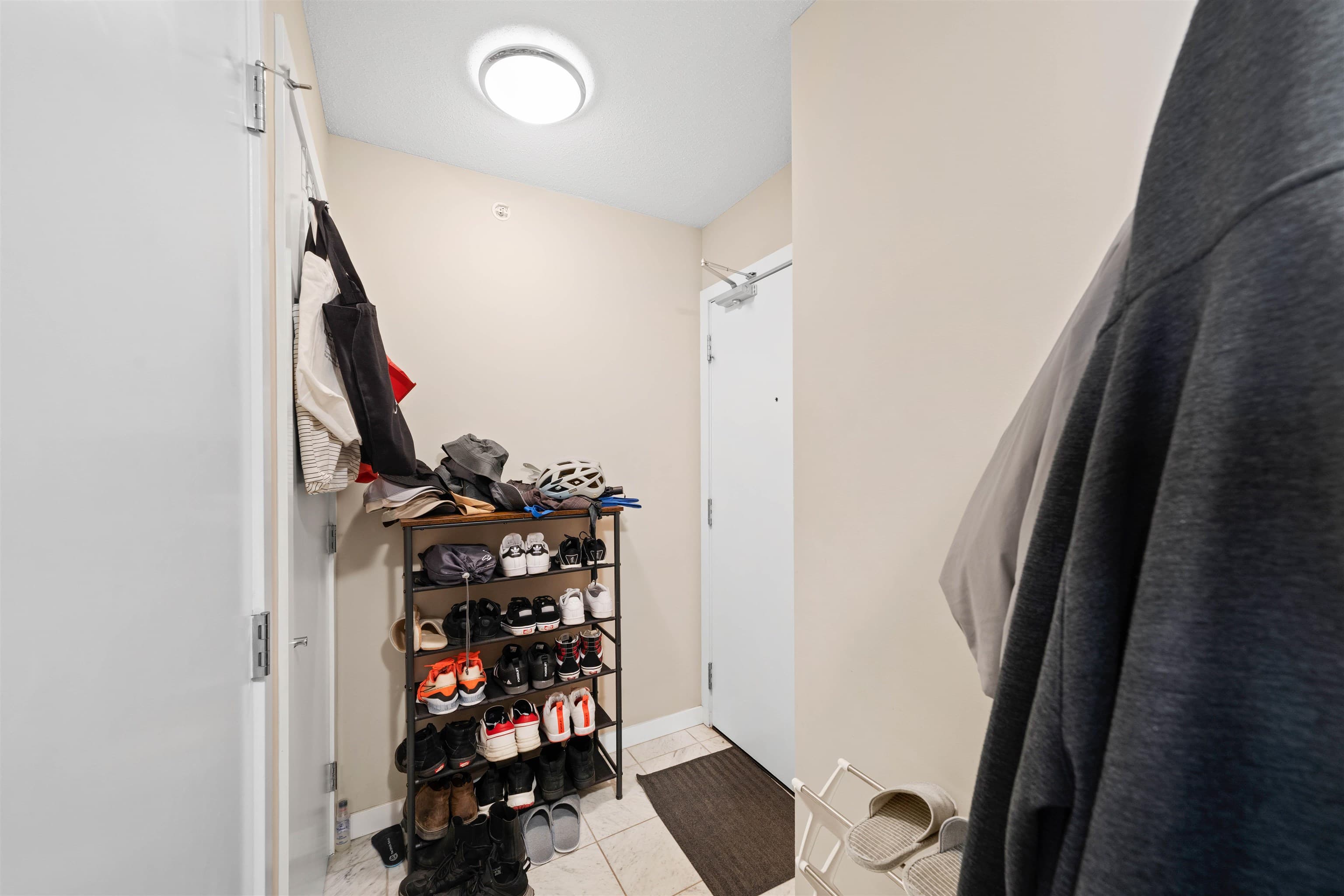 1908 - 833 Seymour Street, Vancouver, V6B 5G1 — photo 2