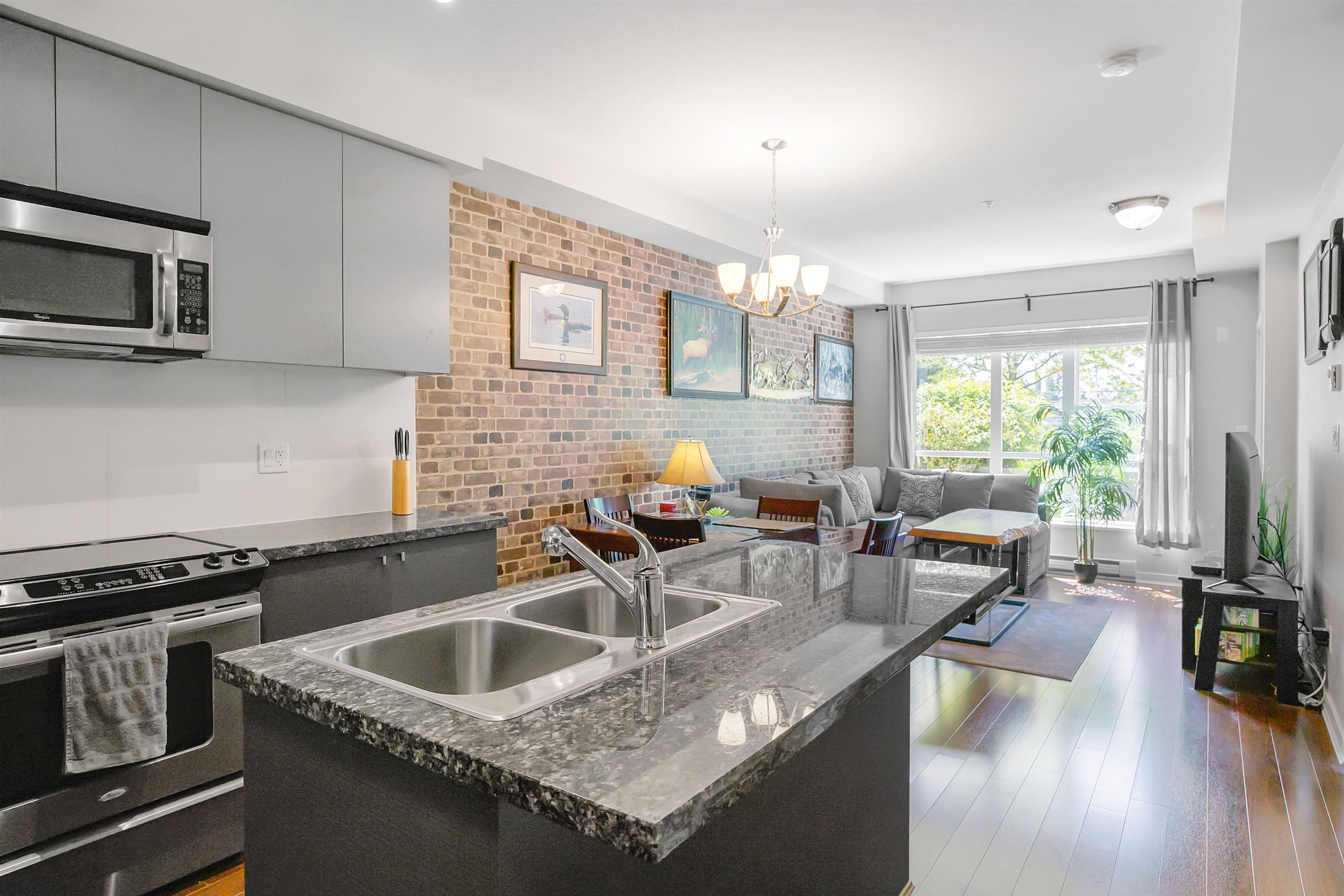 101 - 6430 194 Street, Surrey, V4N 6J7 — photo 1