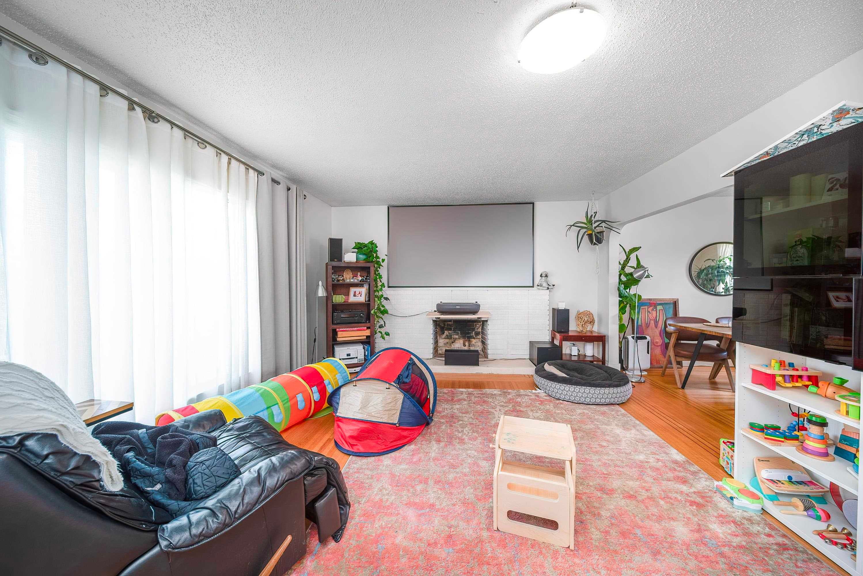 4516 Parker Street, Burnaby, V5C 3C9 — photo 3