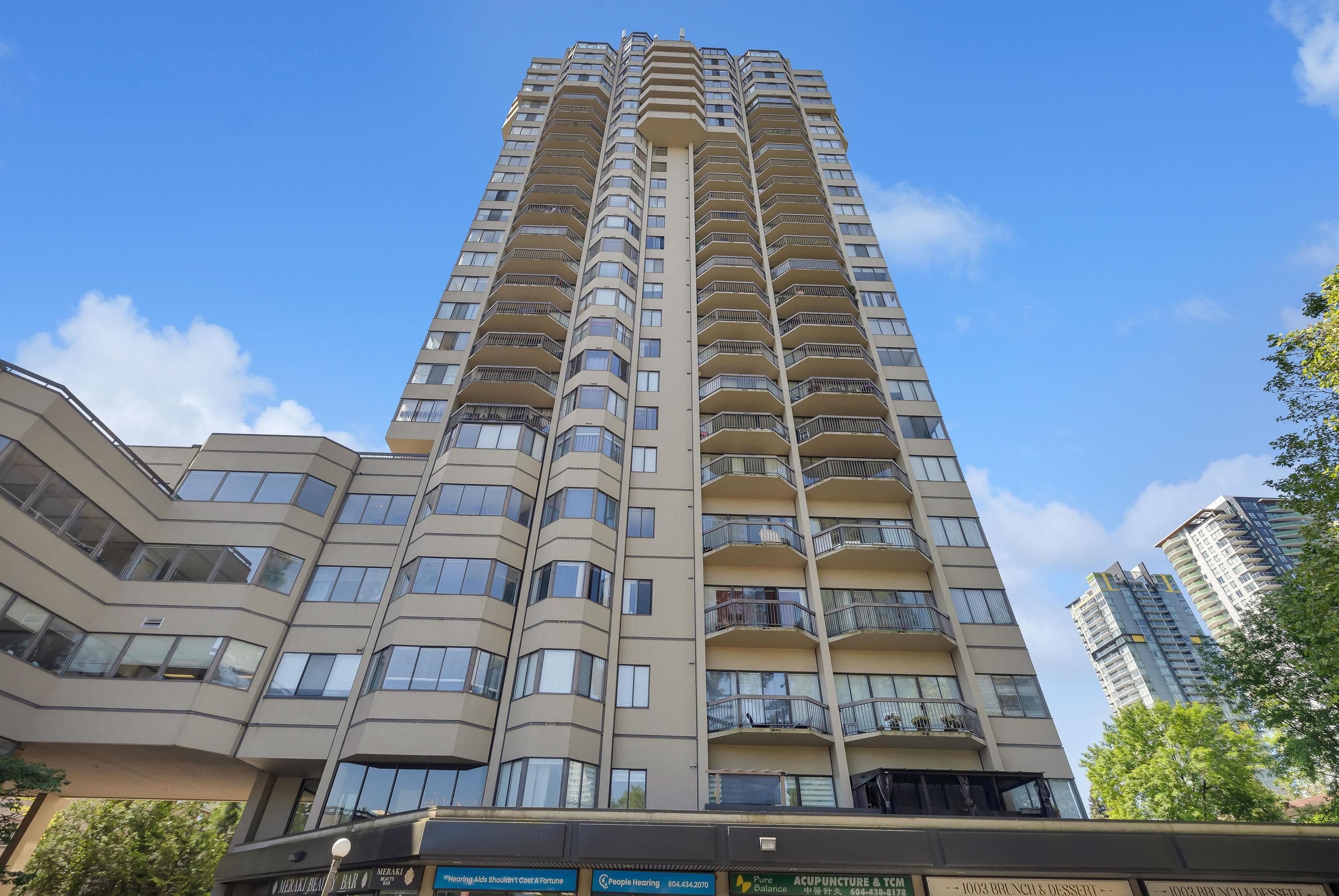 201 - 6540 Burlington Avenue, Burnaby, V5H 4G3 — photo 2