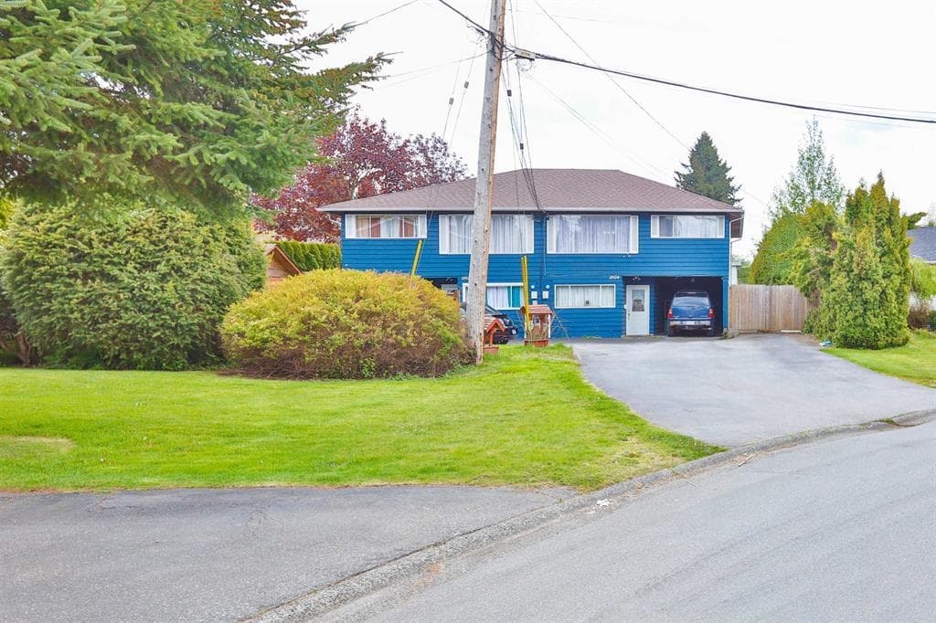 11924 & - 11926 90a Avenue, Delta