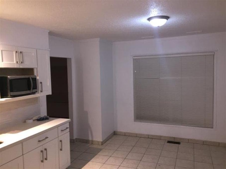 13021 106 Avenue, Surrey, V3T 2C2 — photo 3