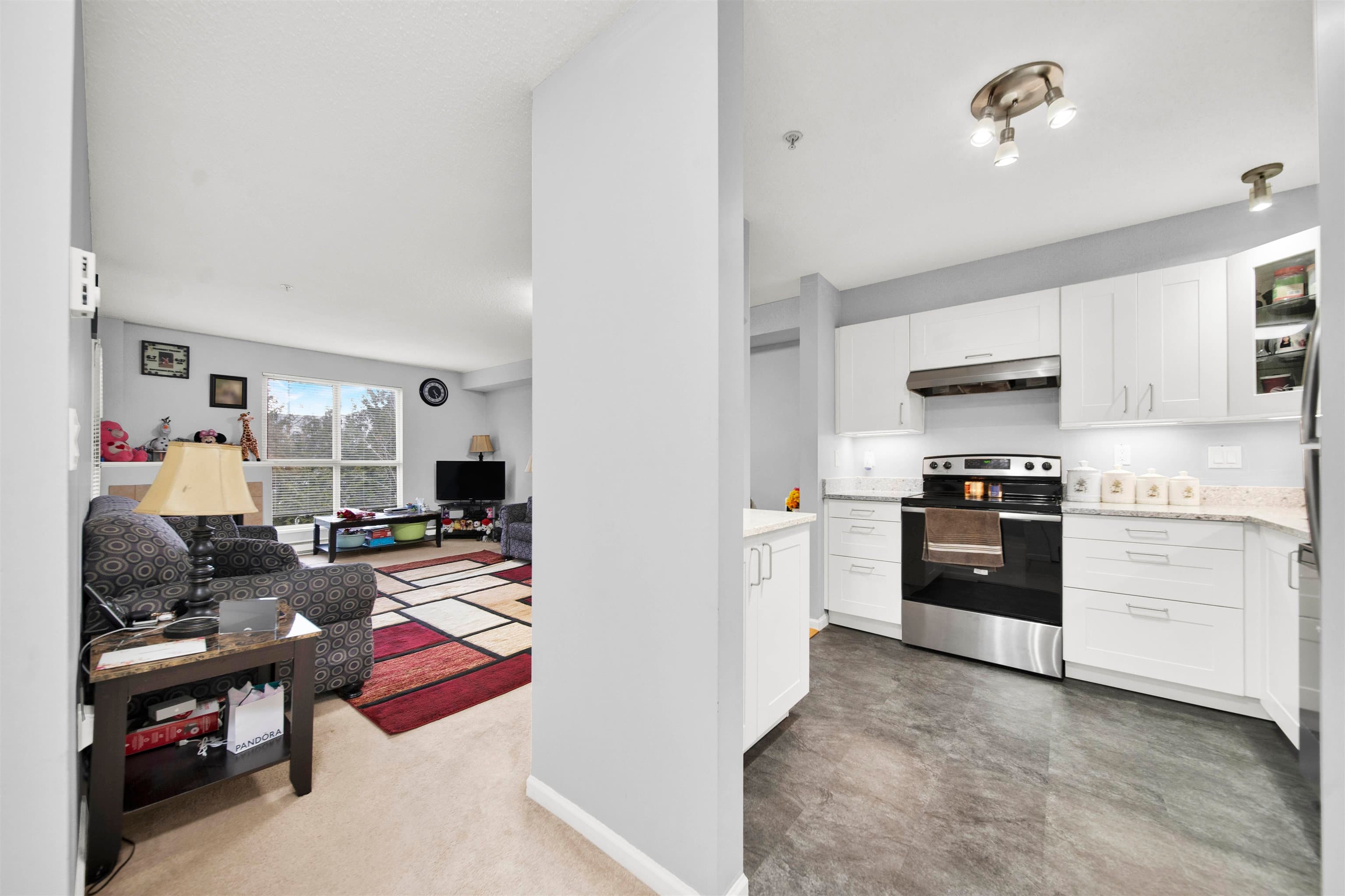 311 - 13780 76 Avenue, Surrey, V3W 1E5 — photo 3
