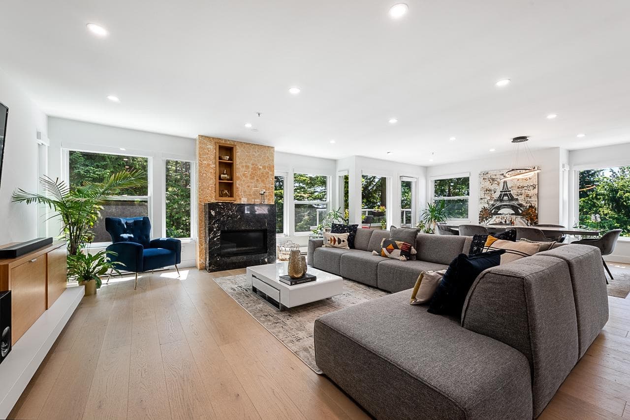 11 - 2425 Edgemont Boulevard, North Vancouver, V7P 2L2 — photo 1
