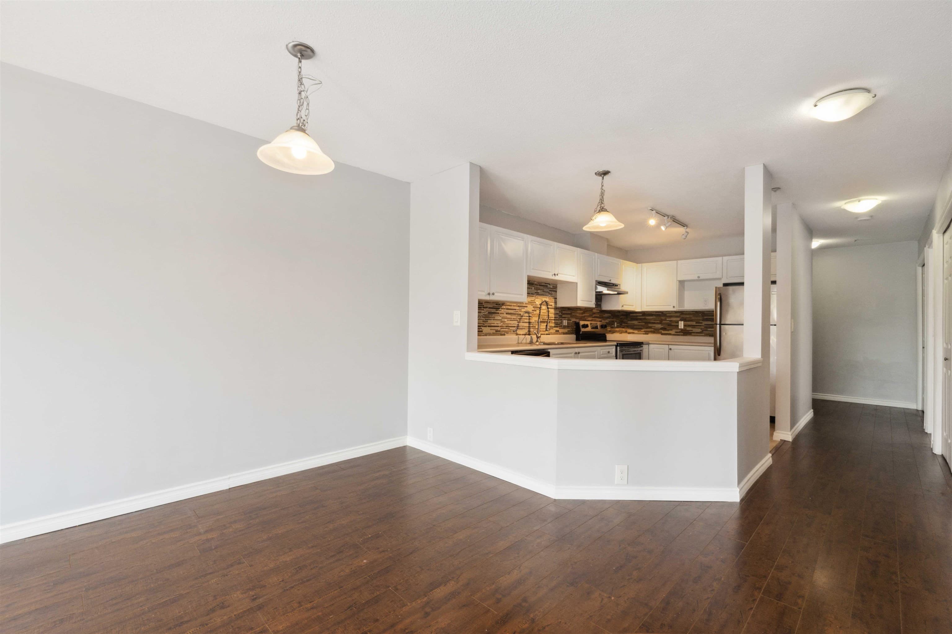 303 - 5499 203 Street, Langley, V3A 1W1 — photo 4