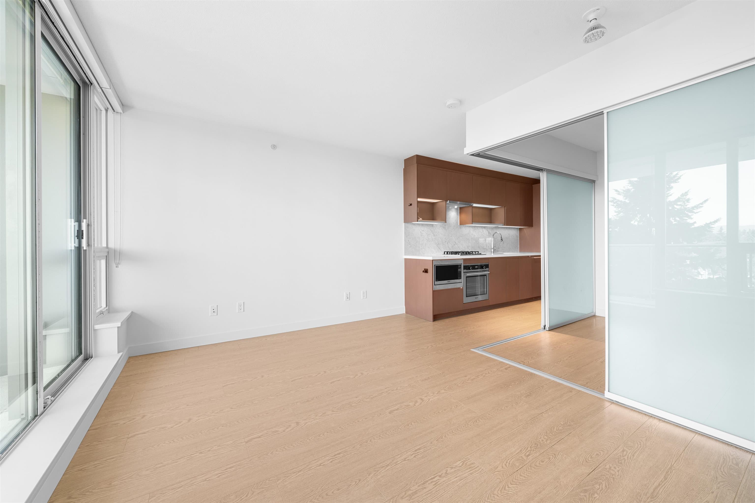 1111 - 13750 100 Avenue, Surrey, V3T 0L3 — photo 5