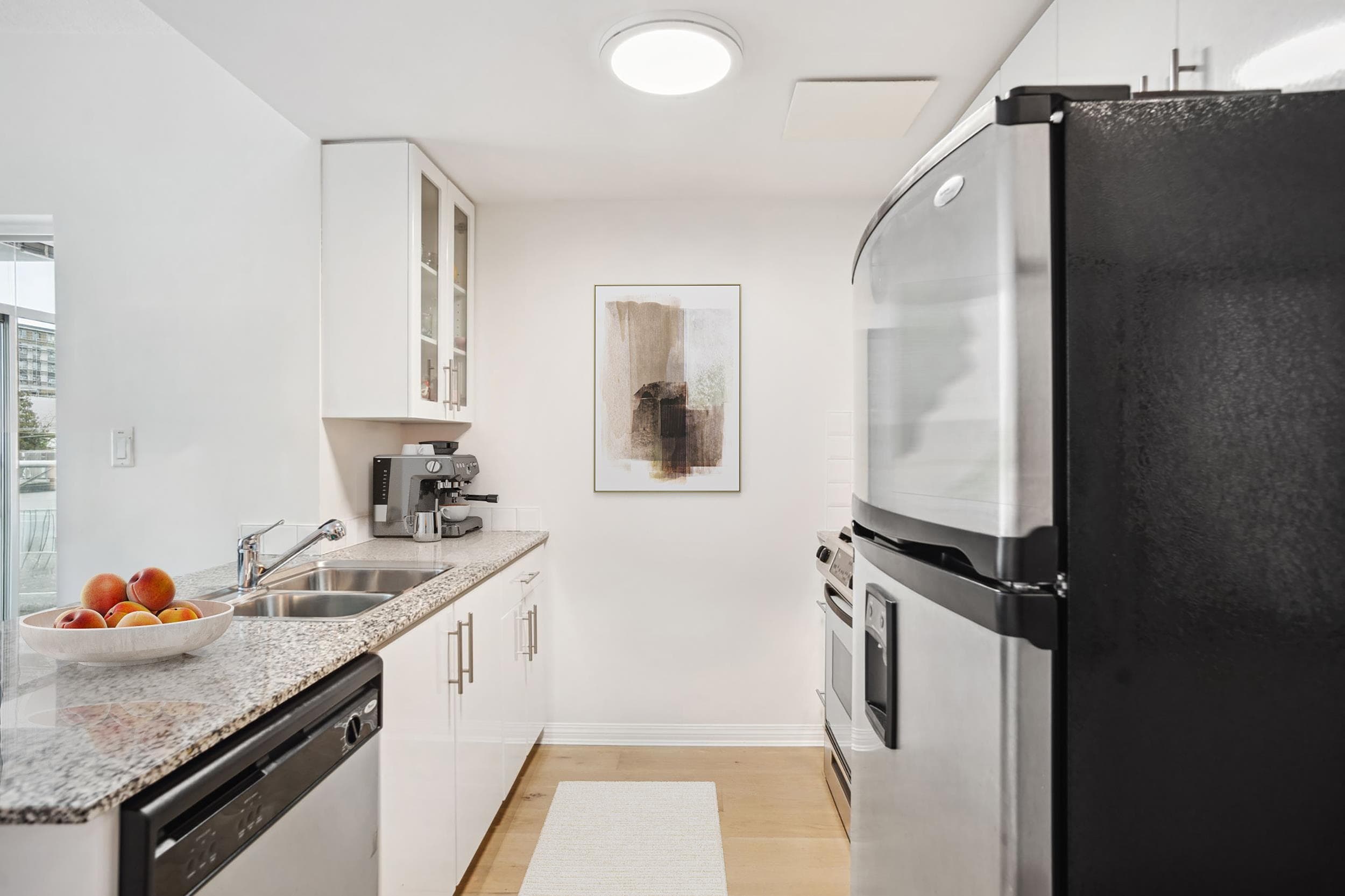 603 - 168 E Esplanade, North Vancouver, V7L 4X8 — photo 4