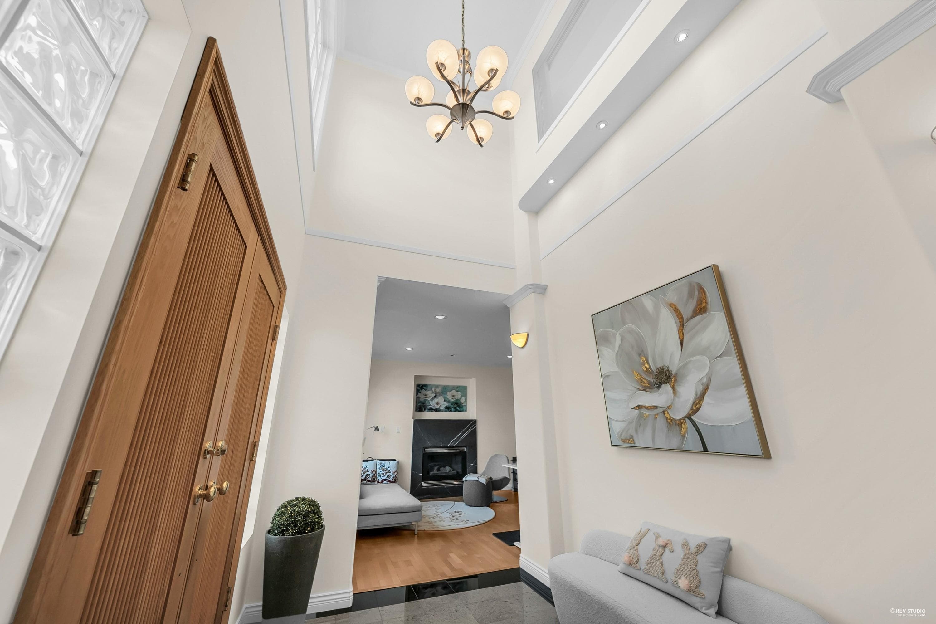 4288 Gilpin Crescent, Burnaby, V5G 2K2 — photo 2