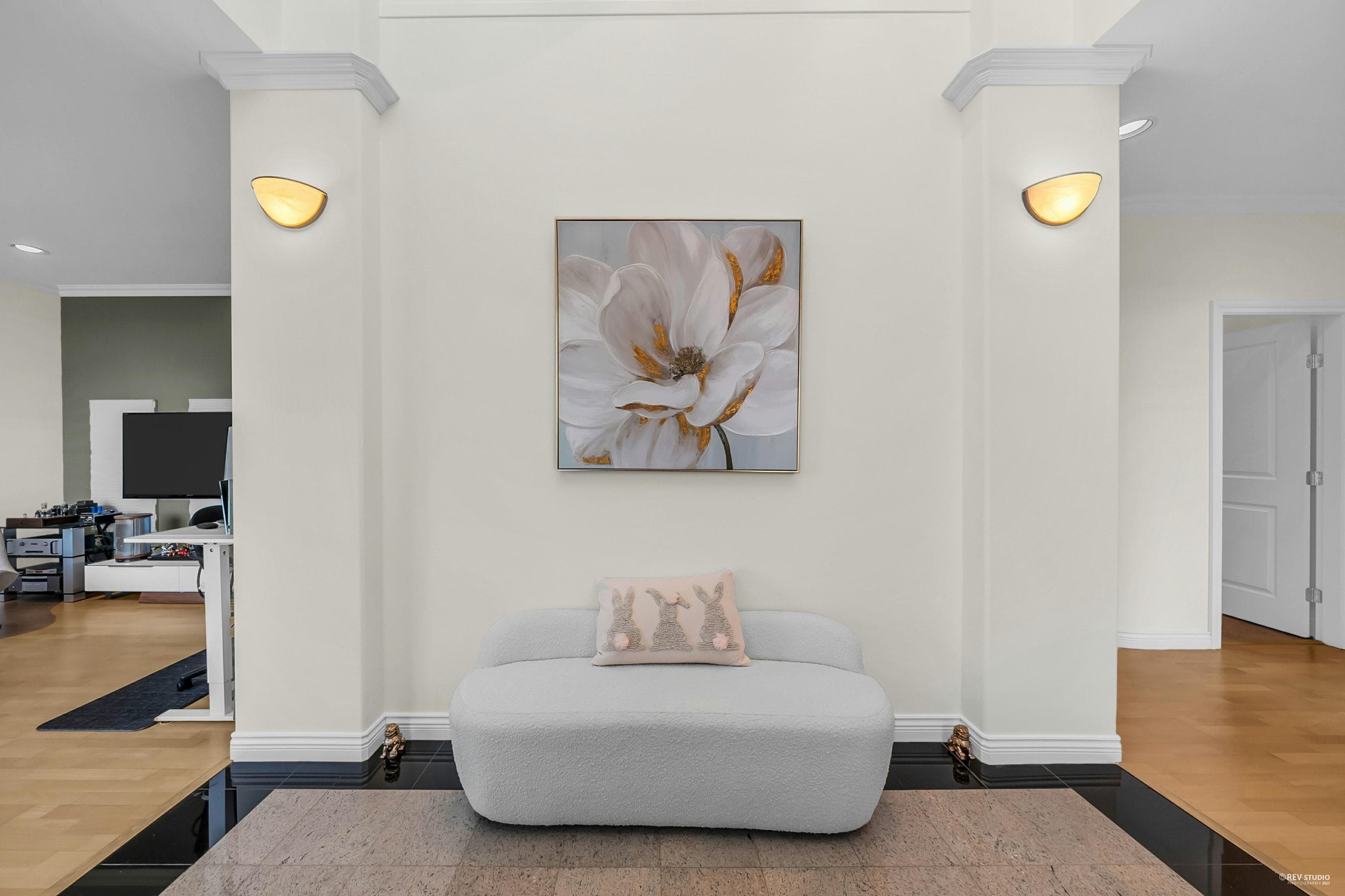 4288 Gilpin Crescent, Burnaby, V5G 2K2 — photo 3
