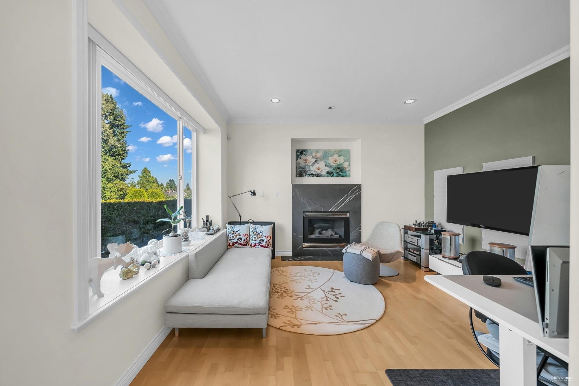 4288 Gilpin Crescent, Burnaby, V5G 2K2 — photo 4