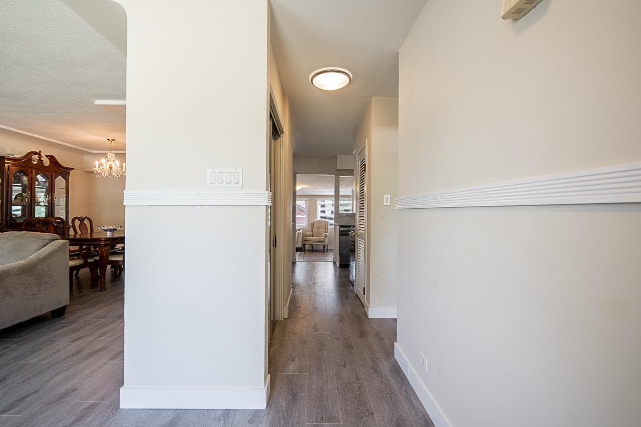 21554 122 Avenue, Maple Ridge, V2X 3W6 — photo 2