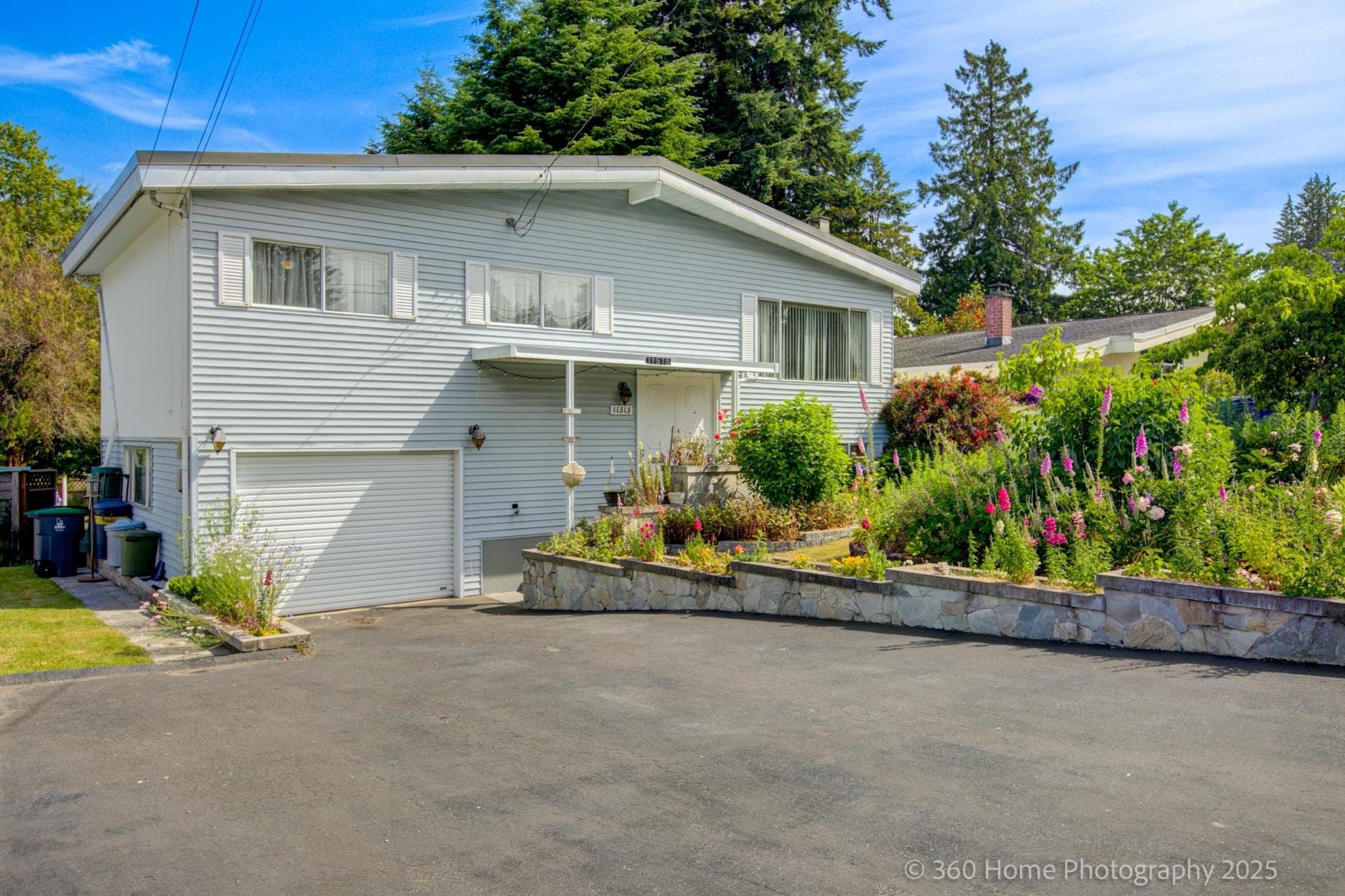 11515 97a Avenue, Surrey, V3V 2G3 — photo 2