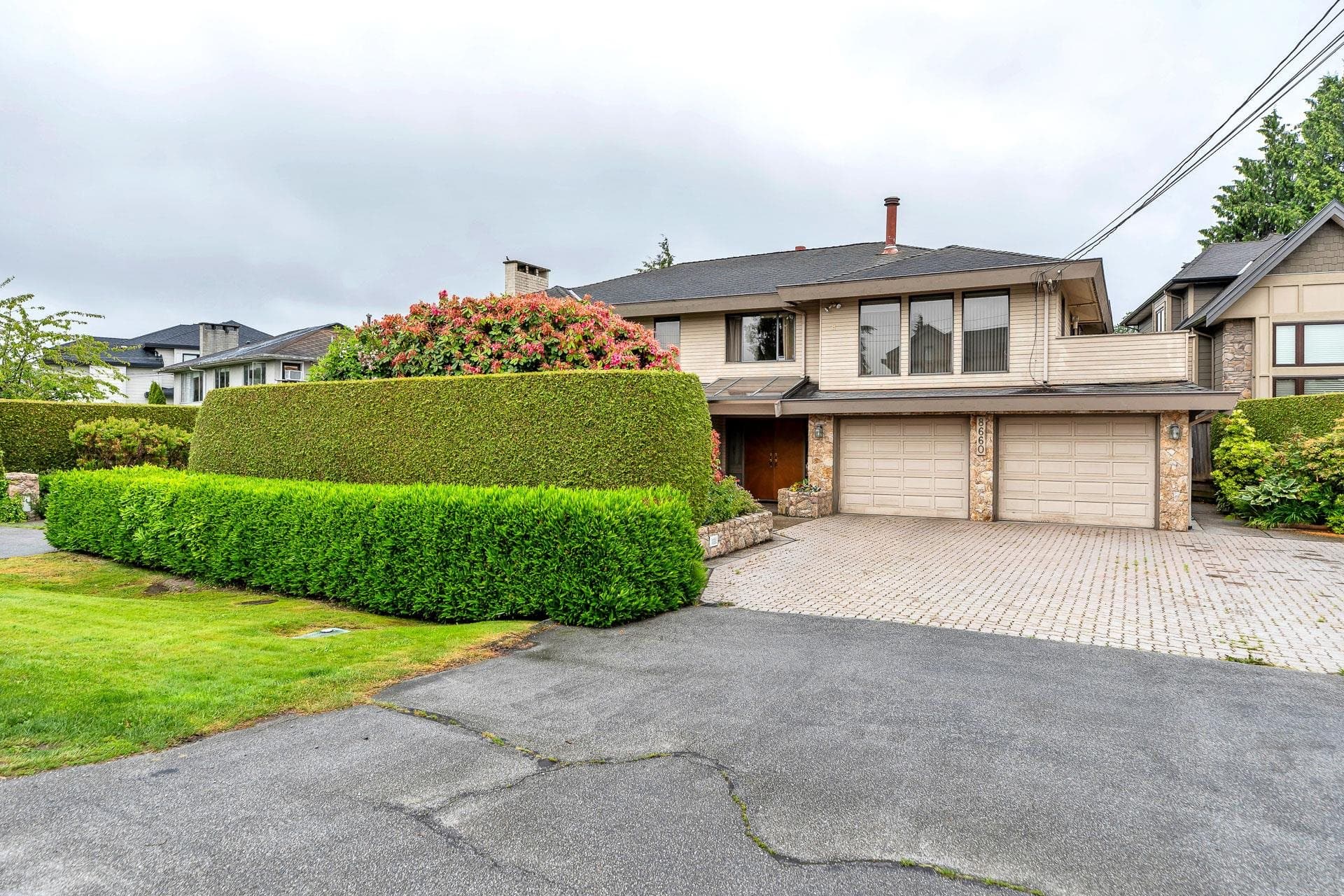 8660 Camden Crescent, Richmond