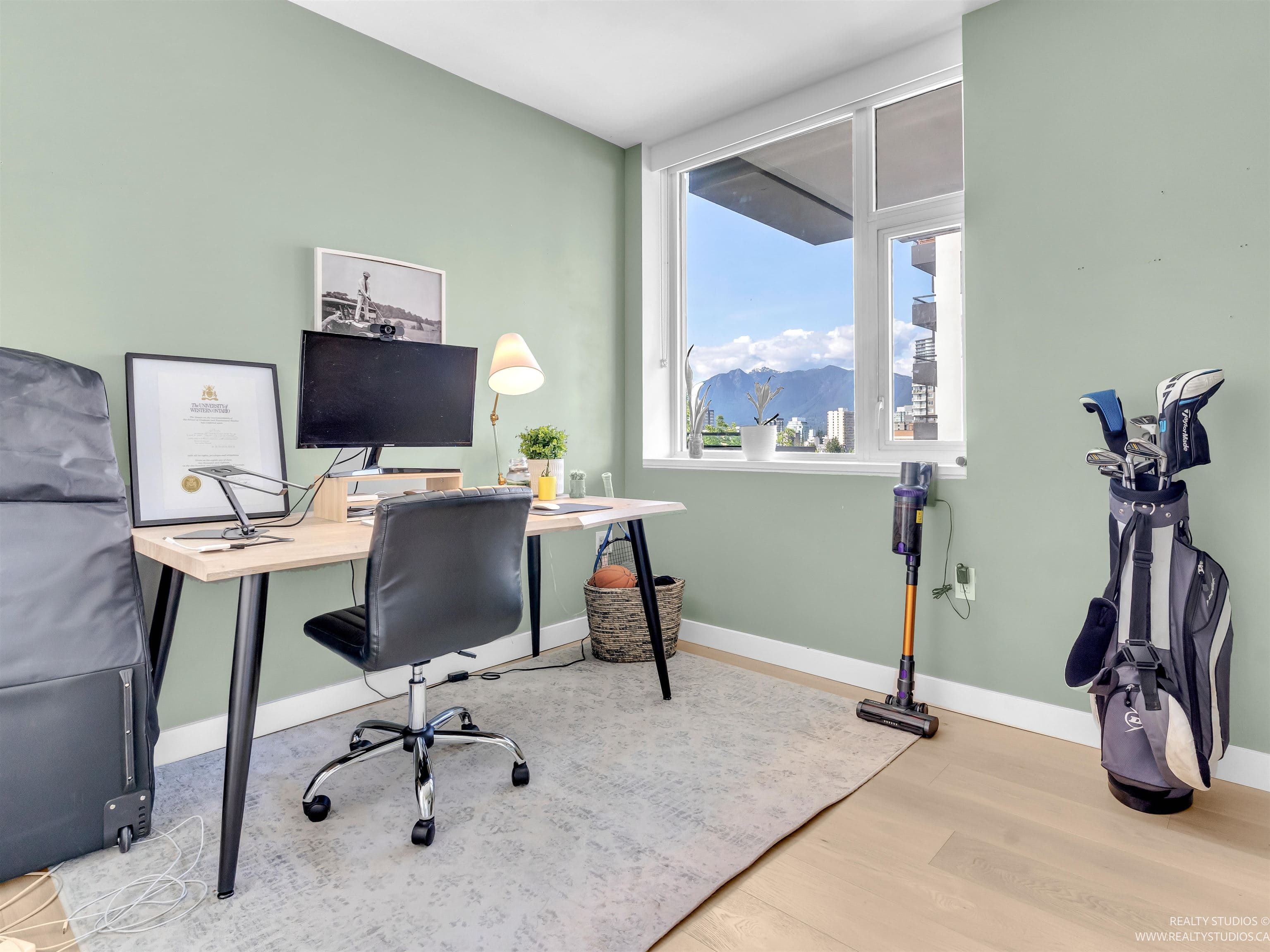 605 - 1180 Broughton Street, Vancouver, V6G 2B1 — photo 3