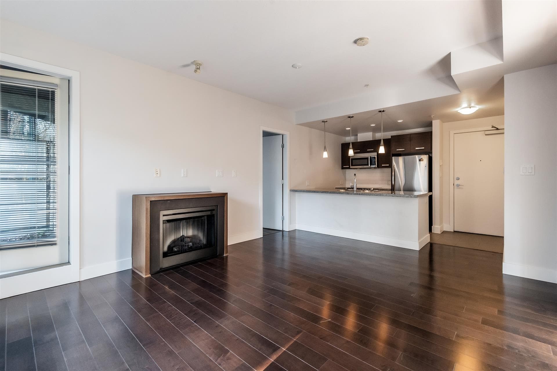 209 - 2957 Glen Drive, Coquitlam, V3B 0B5 — photo 5