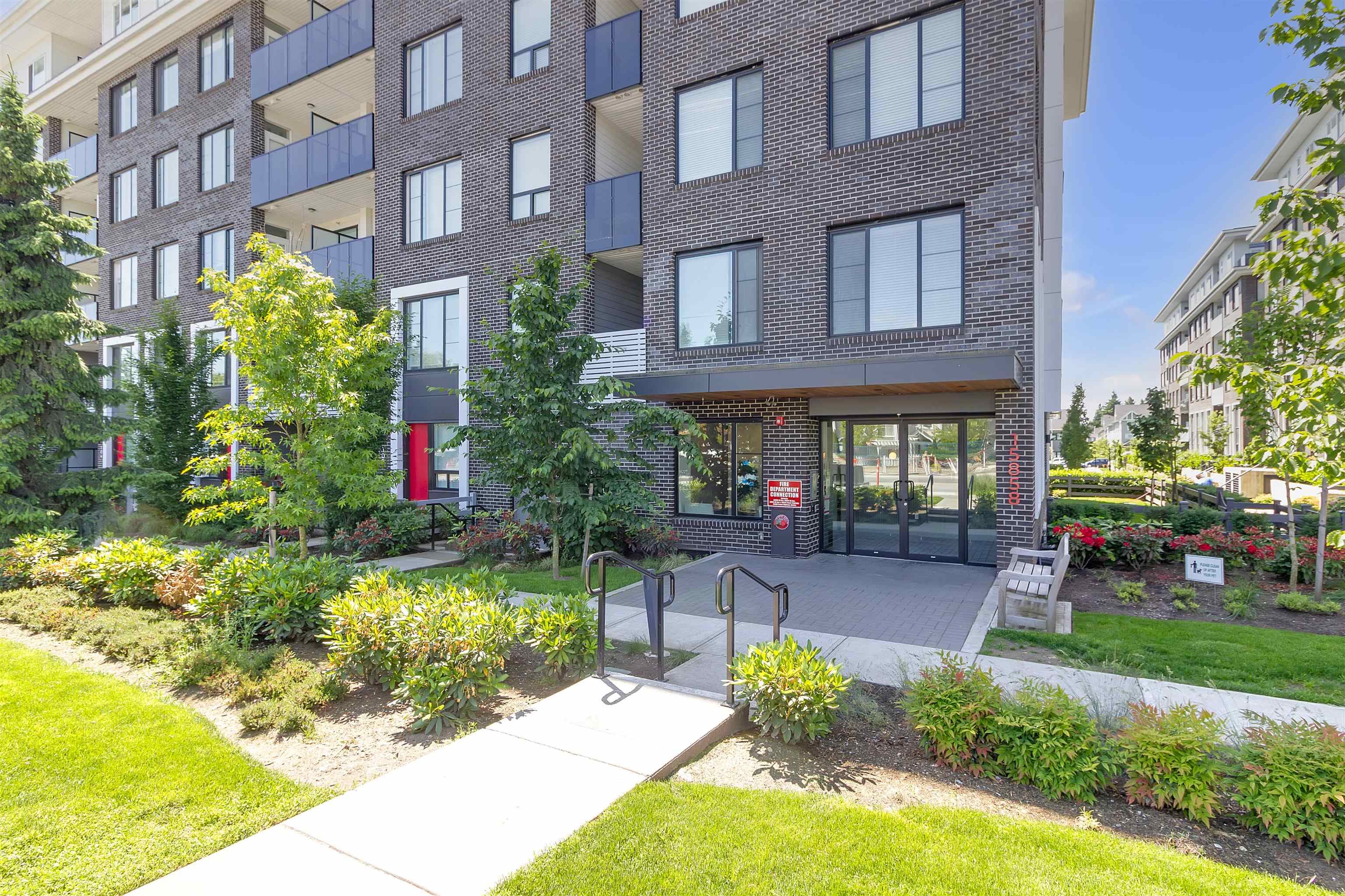 114 - 15858 Fraser Highway, Surrey, V4N 6X4 — photo 1