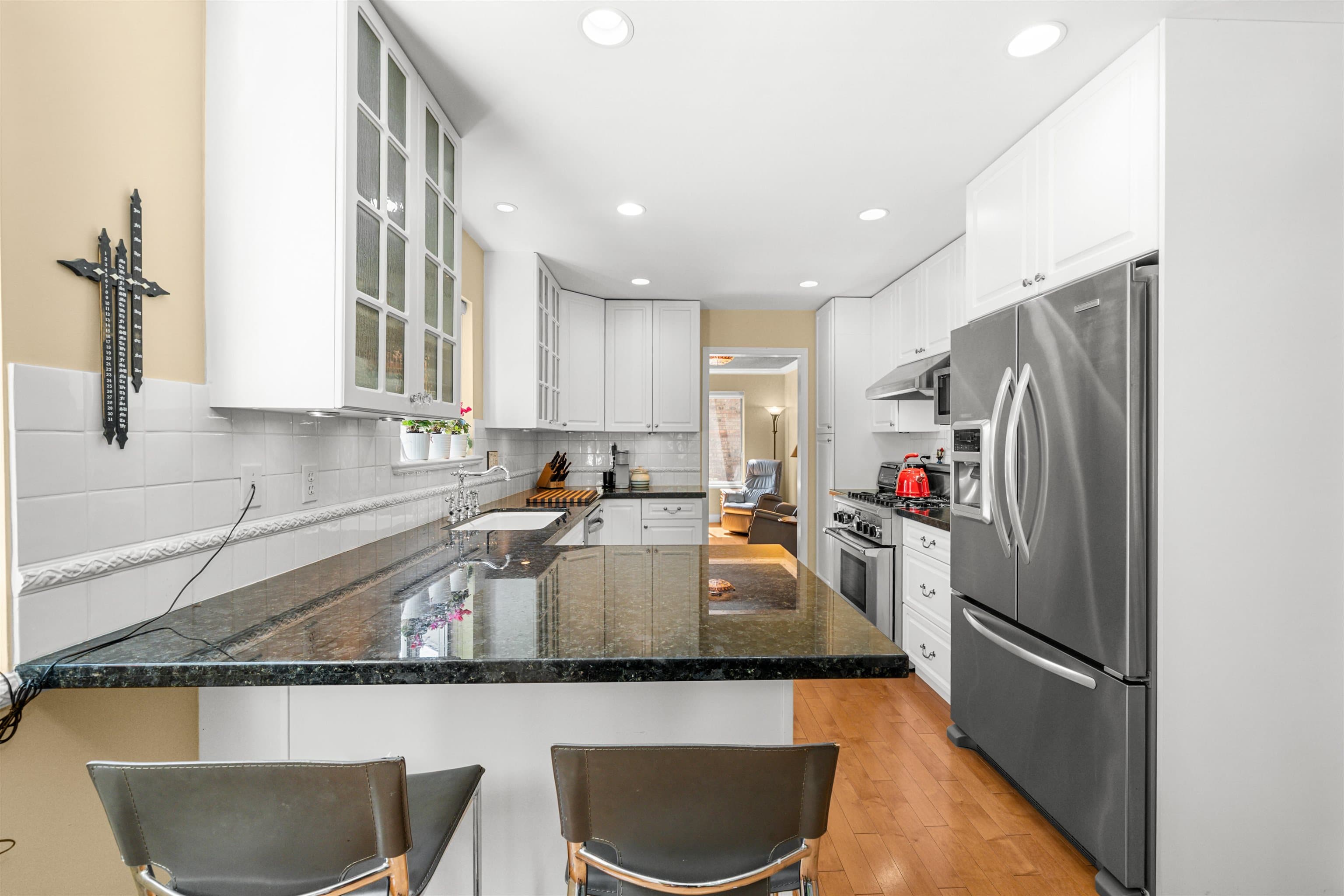 22 - 72 Jamieson Court, New Westminster, V3L 5R6 — photo 5