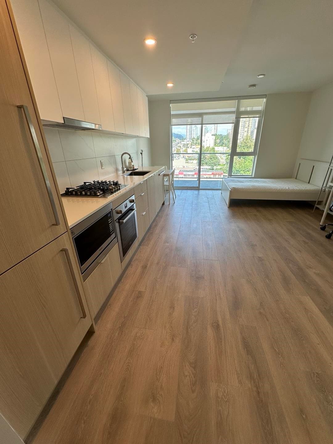 910 - 318 Alderson Avenue, Coquitlam, V3K 0J1 — photo 2