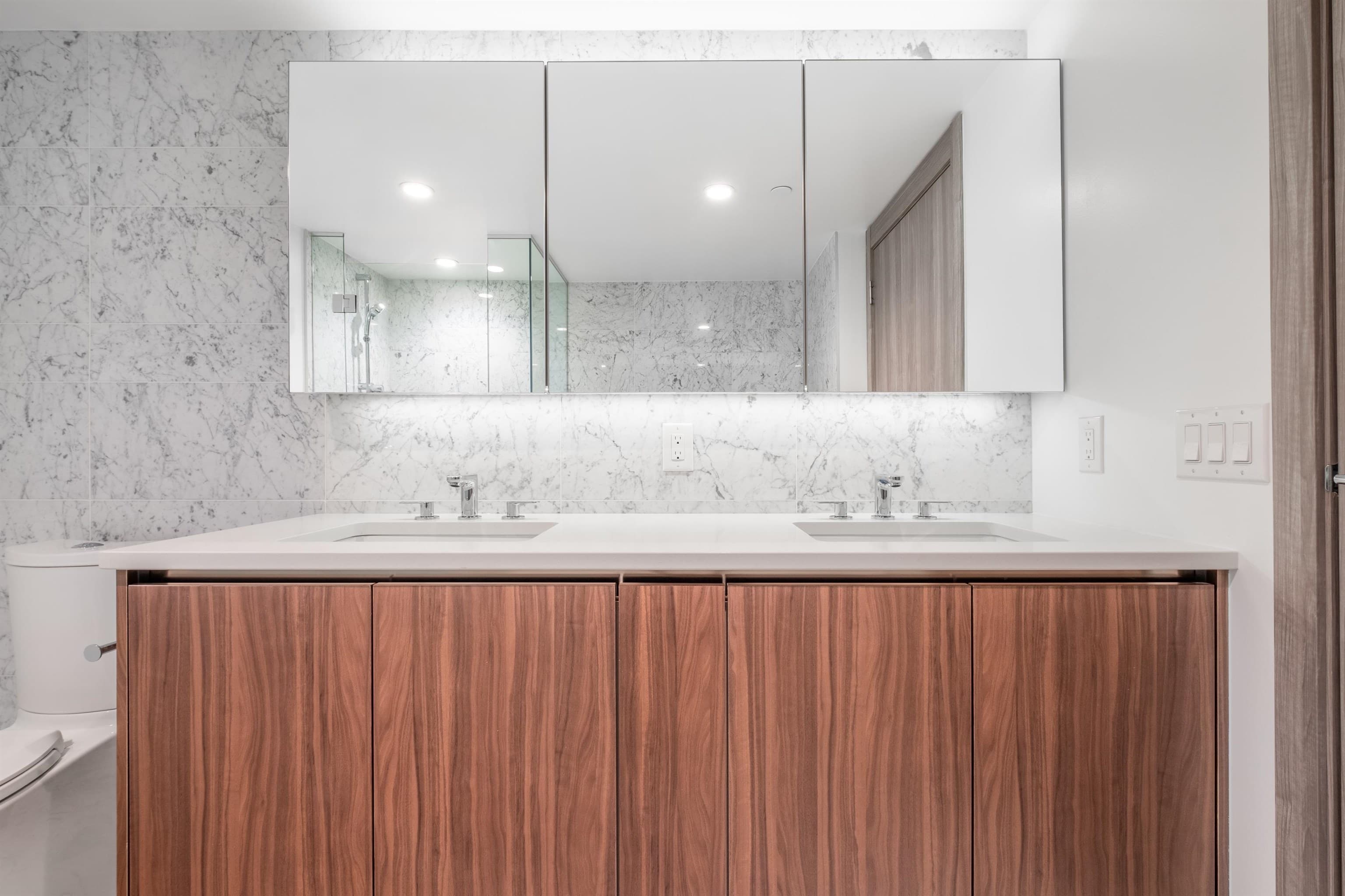 1013 - 1768 Cook Street, Vancouver, V5Y 0N3 — photo 5