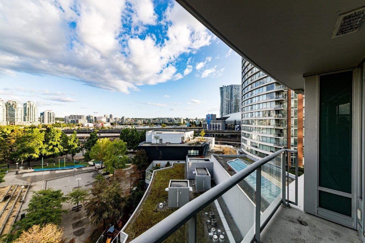 901 - 58 Keefer Place, Vancouver, V6B 0B8 — photo 2