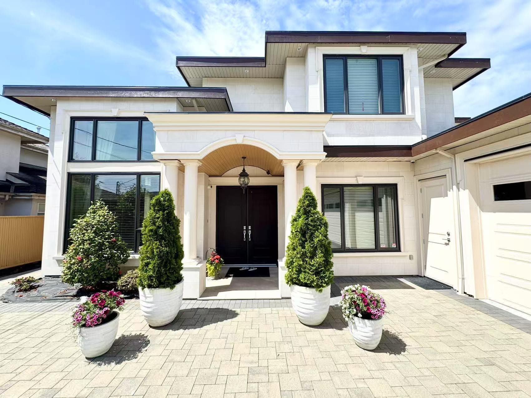 8580 Bairdmore Crescent, Richmond, V7C 1M7 — photo 2