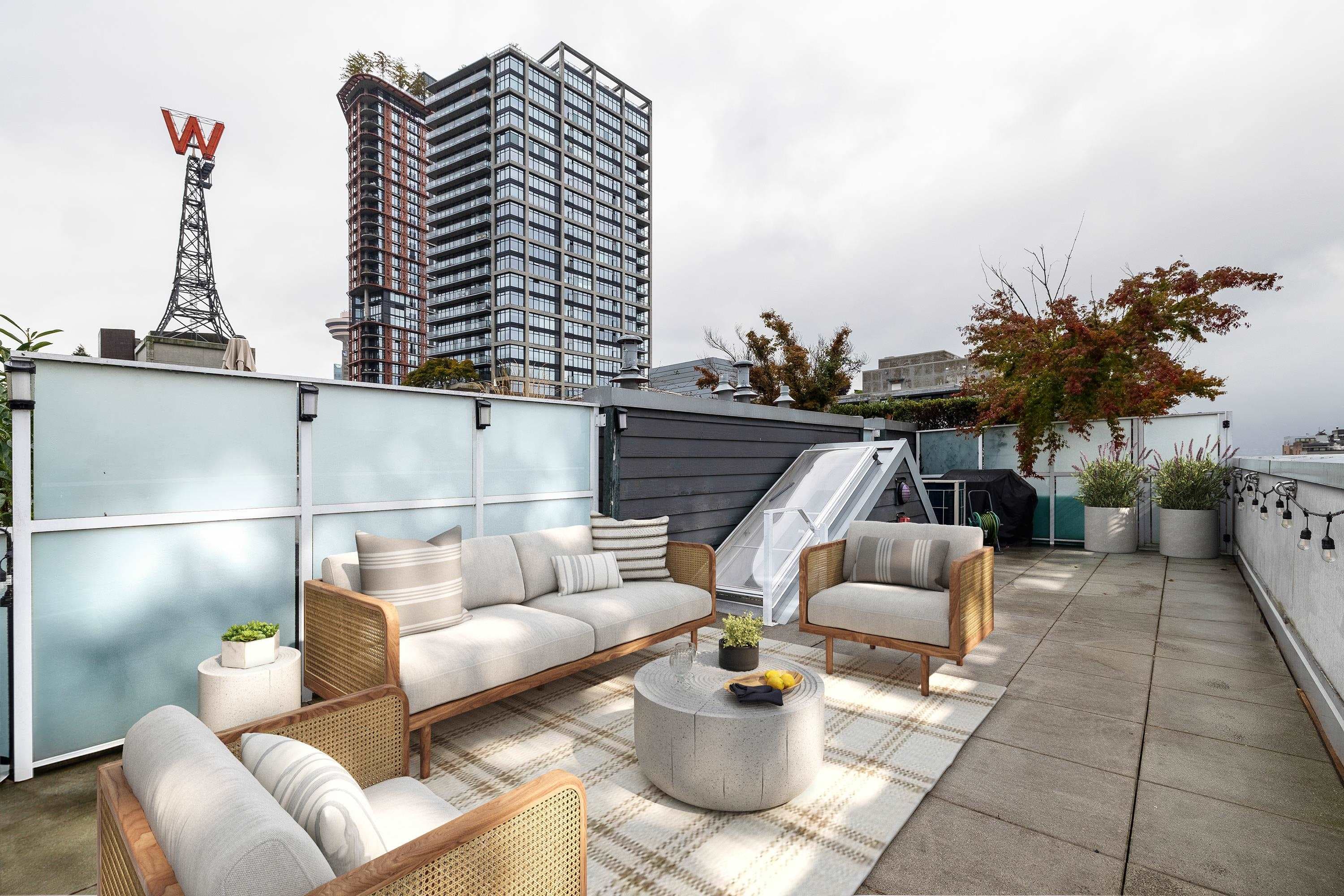 609 - 53 W Hastings Street, Vancouver