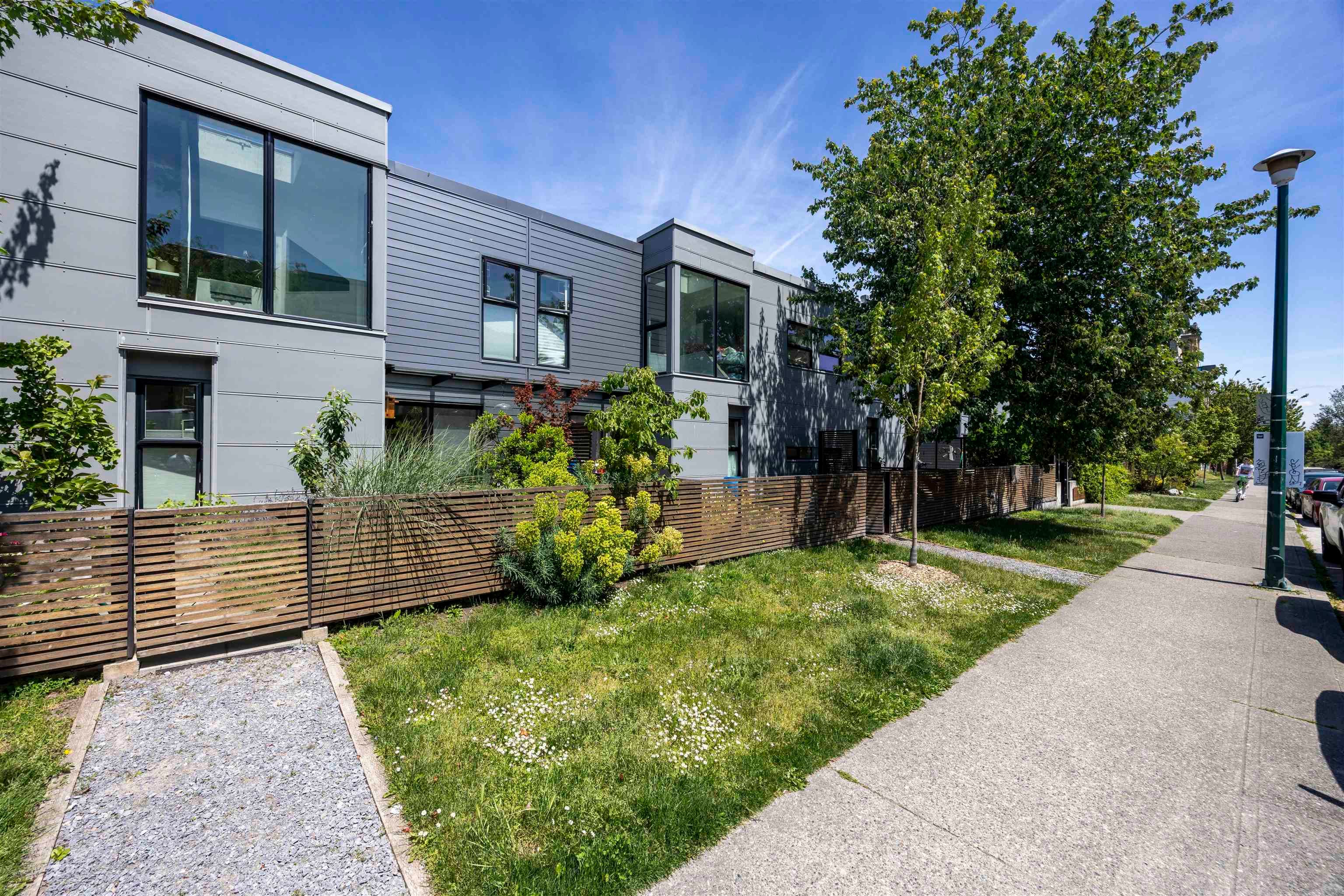 3 - 488 Jackson Avenue, Vancouver, V6A 3B5 — photo 1