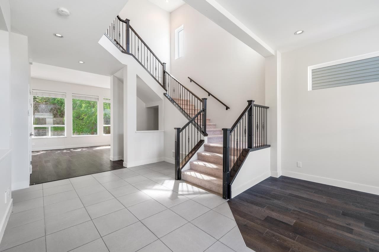 1521 Shore View Place, Coquitlam, V3E 0J6 — photo 5
