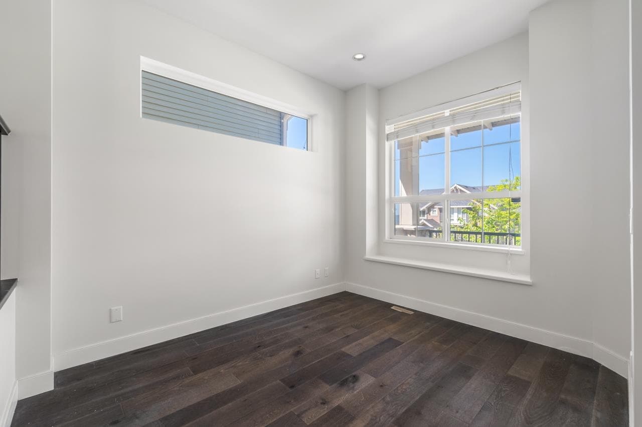 1521 Shore View Place, Coquitlam, V3E 0J6 — photo 4