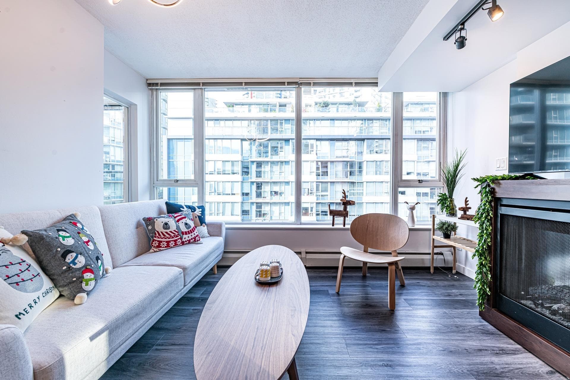 607 - 618 Abbott Street, Vancouver, V6B 0C1 — photo 3