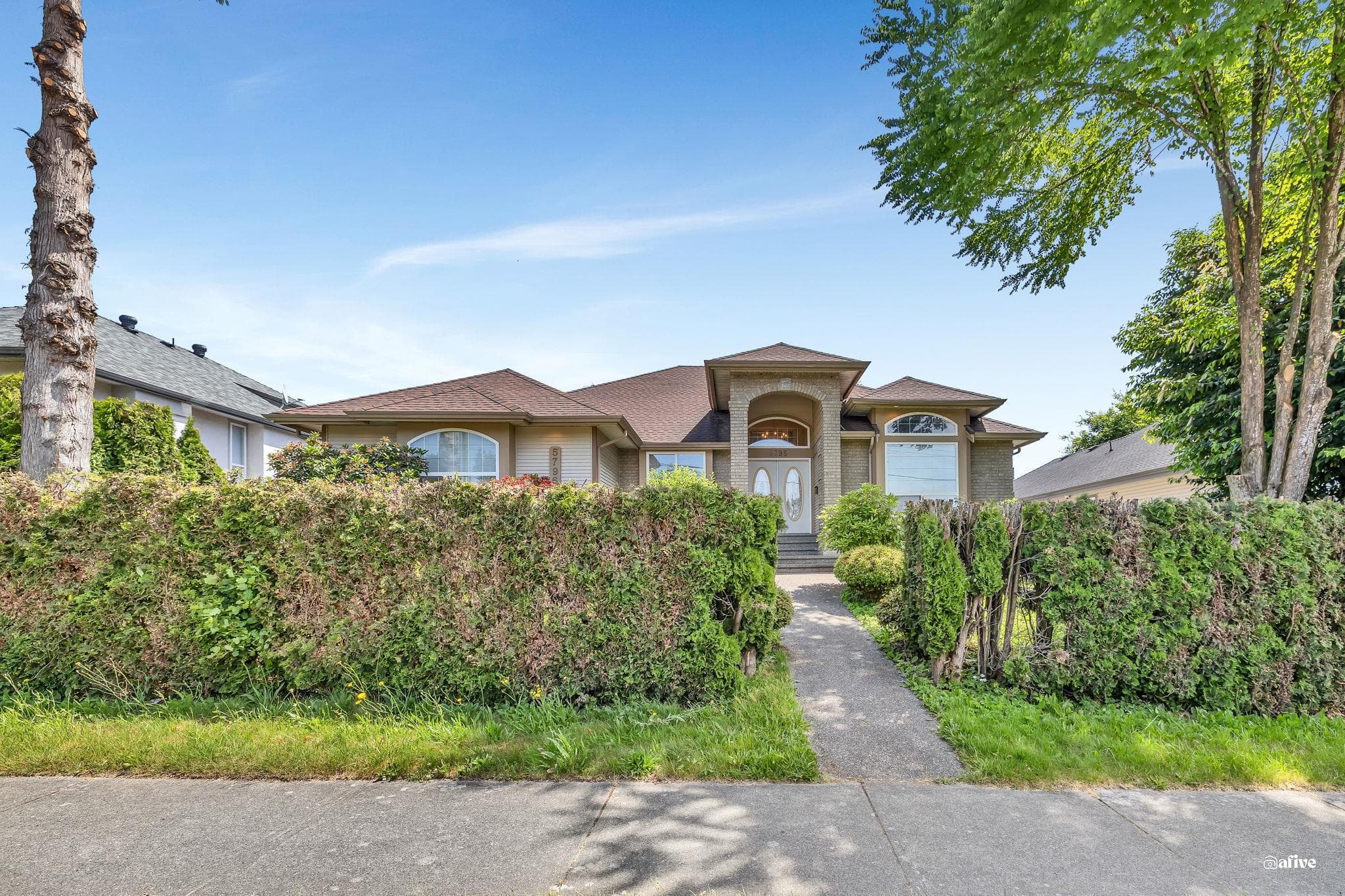 5796 168 Street, Surrey — sold