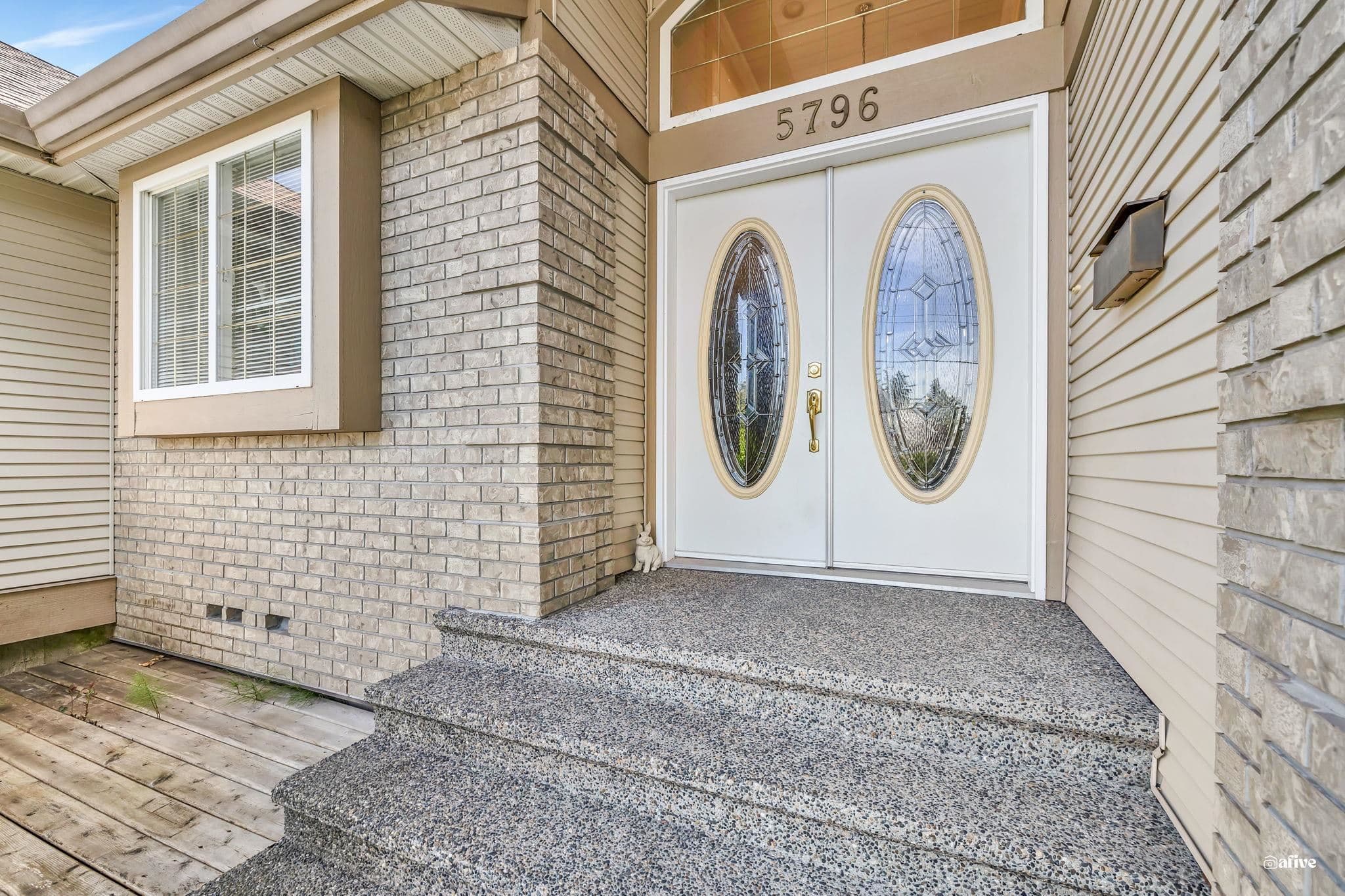 5796 168 Street, Surrey, V3S 3X6 — photo 4